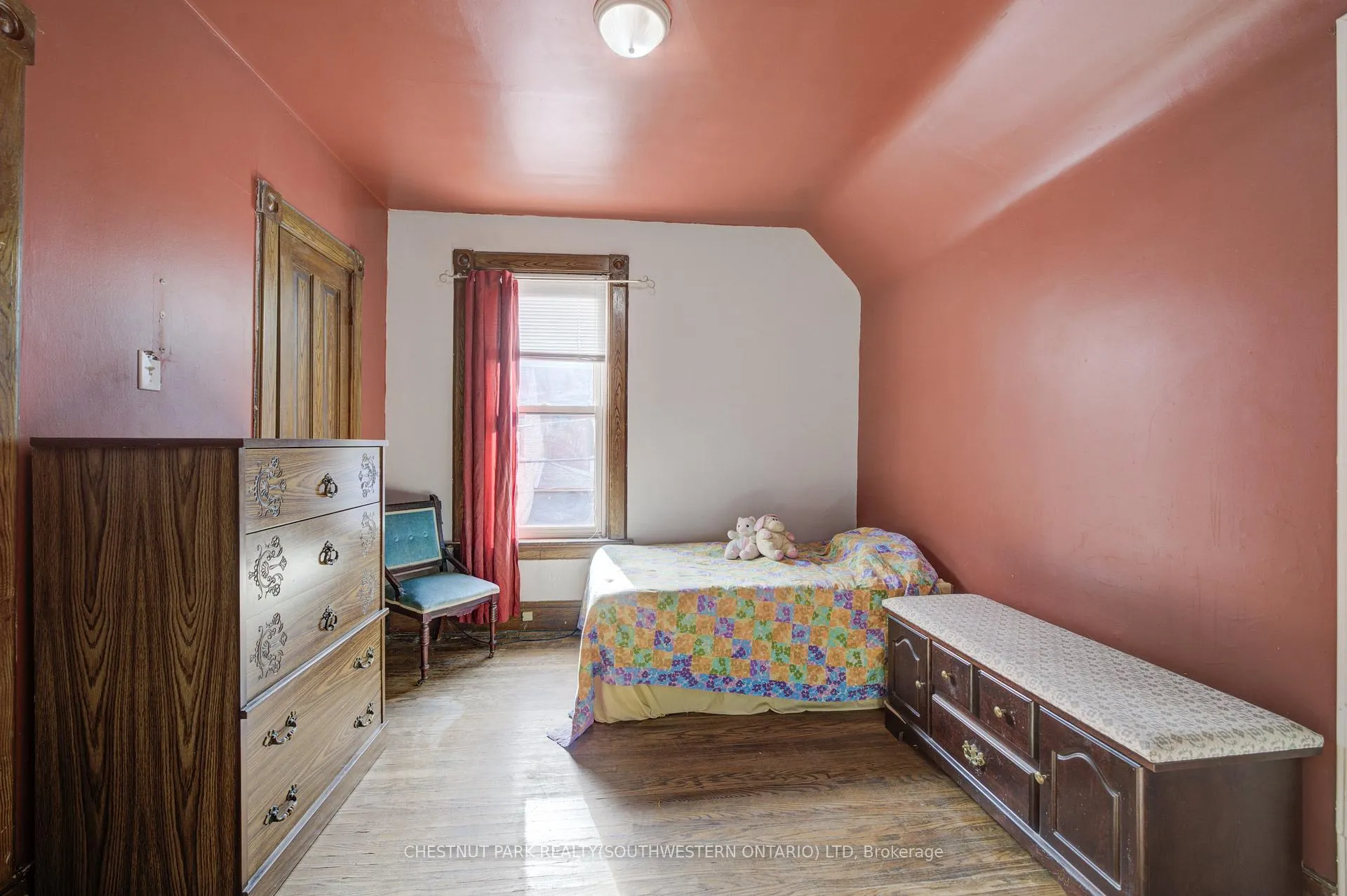 Photo 23 of 15 St Leger Street, Kitchener — HOMEH