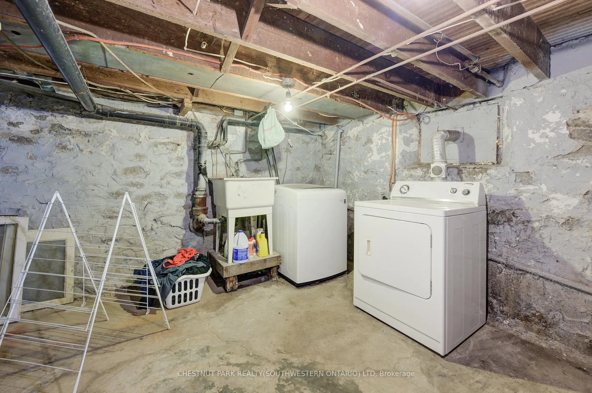 Photo 32 of 15 St Leger Street, Kitchener — HOMEH