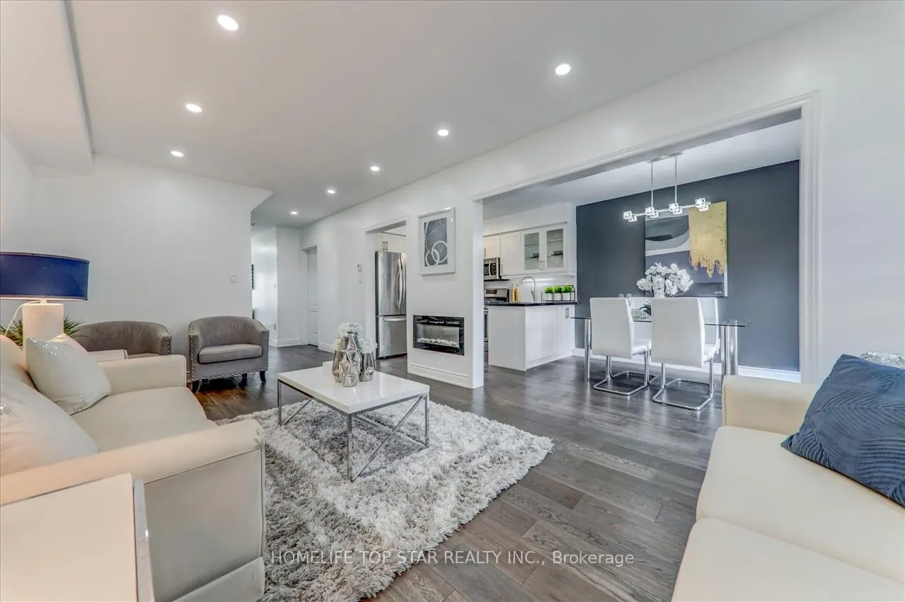 Photo 4 of 121 Casabel Drive, Vaughan, Vellore Village — HOMEH