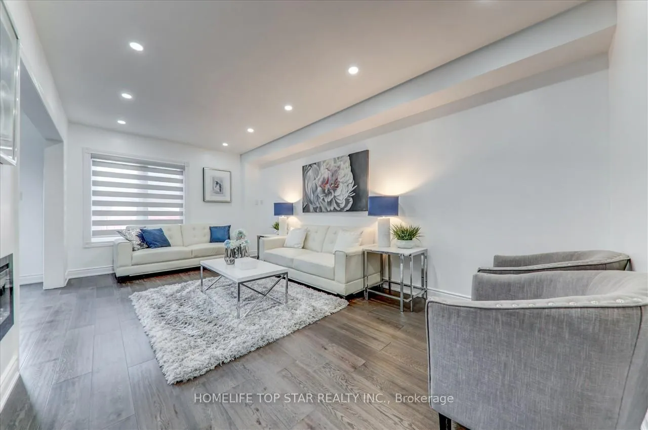 Photo 5 of 121 Casabel Drive, Vaughan, Vellore Village — HOMEH