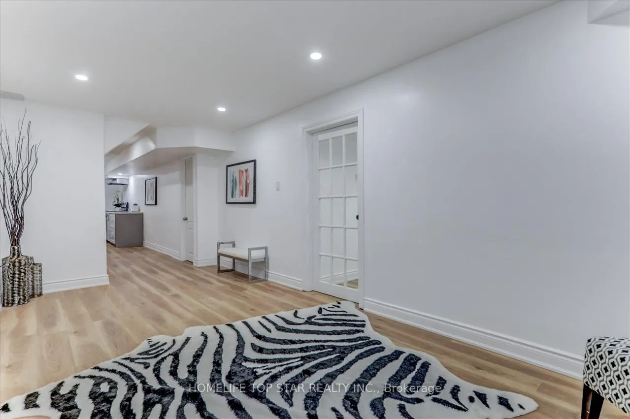 Photo 16 of 121 Casabel Drive, Vaughan, Vellore Village — HOMEH