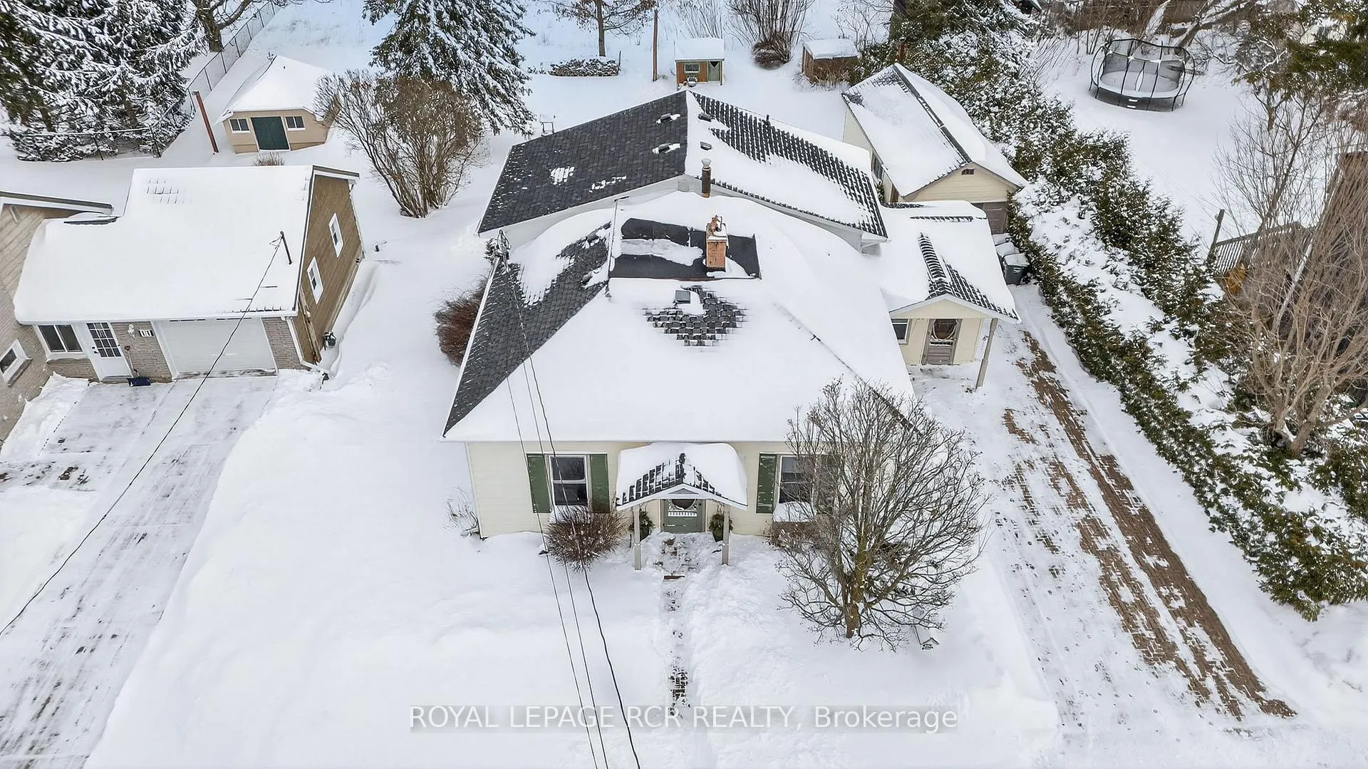 Photo 2 of 7 Wallace Avenue, Caledon, Palgrave — HOMEH