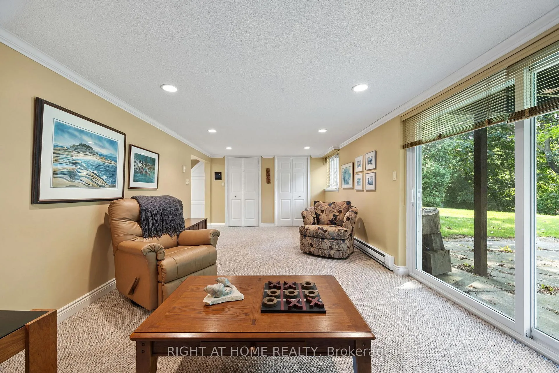 Photo 22 of 712 Tulip Court, Oshawa, Centennial — HOMEH