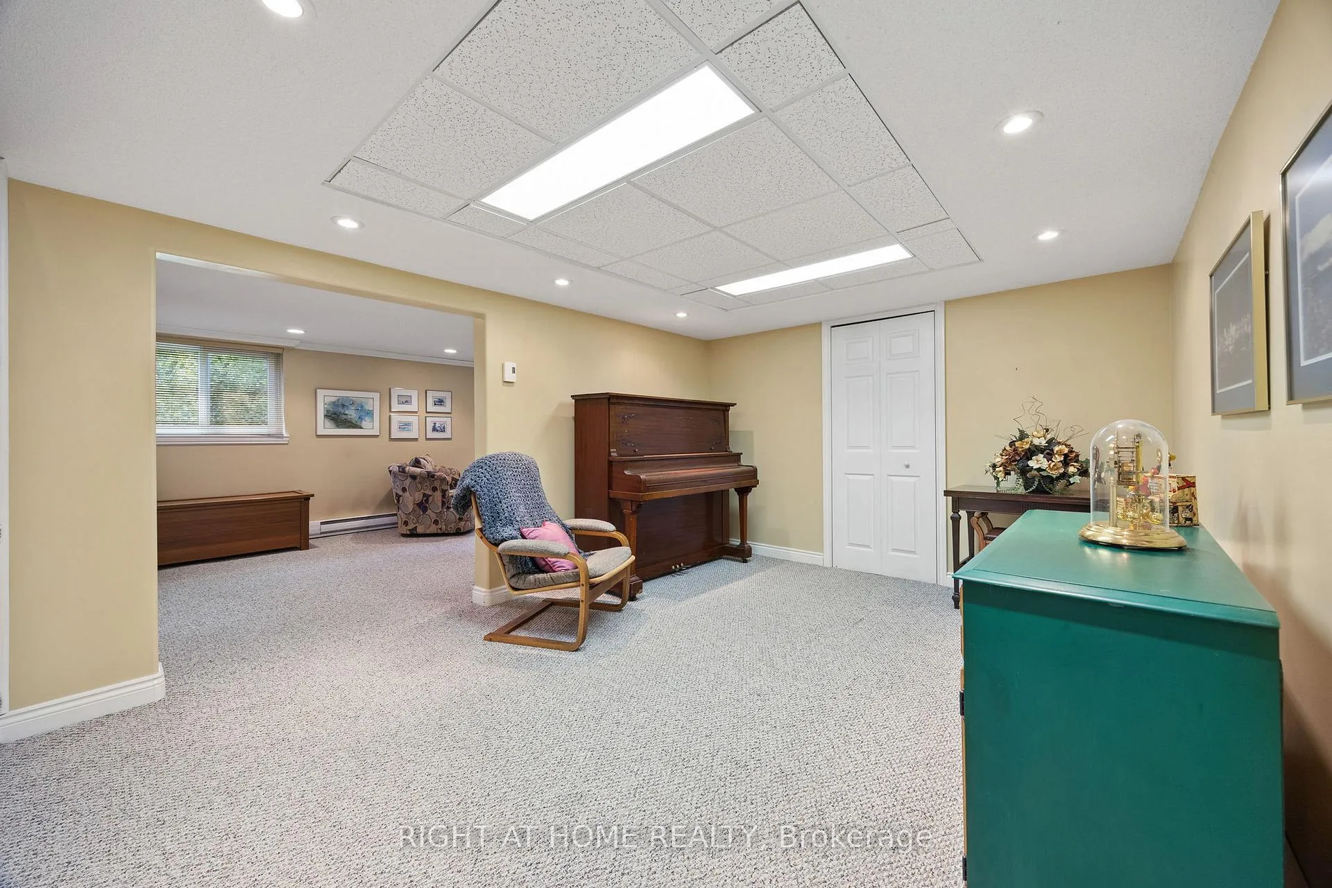 Photo 23 of 712 Tulip Court, Oshawa, Centennial — HOMEH