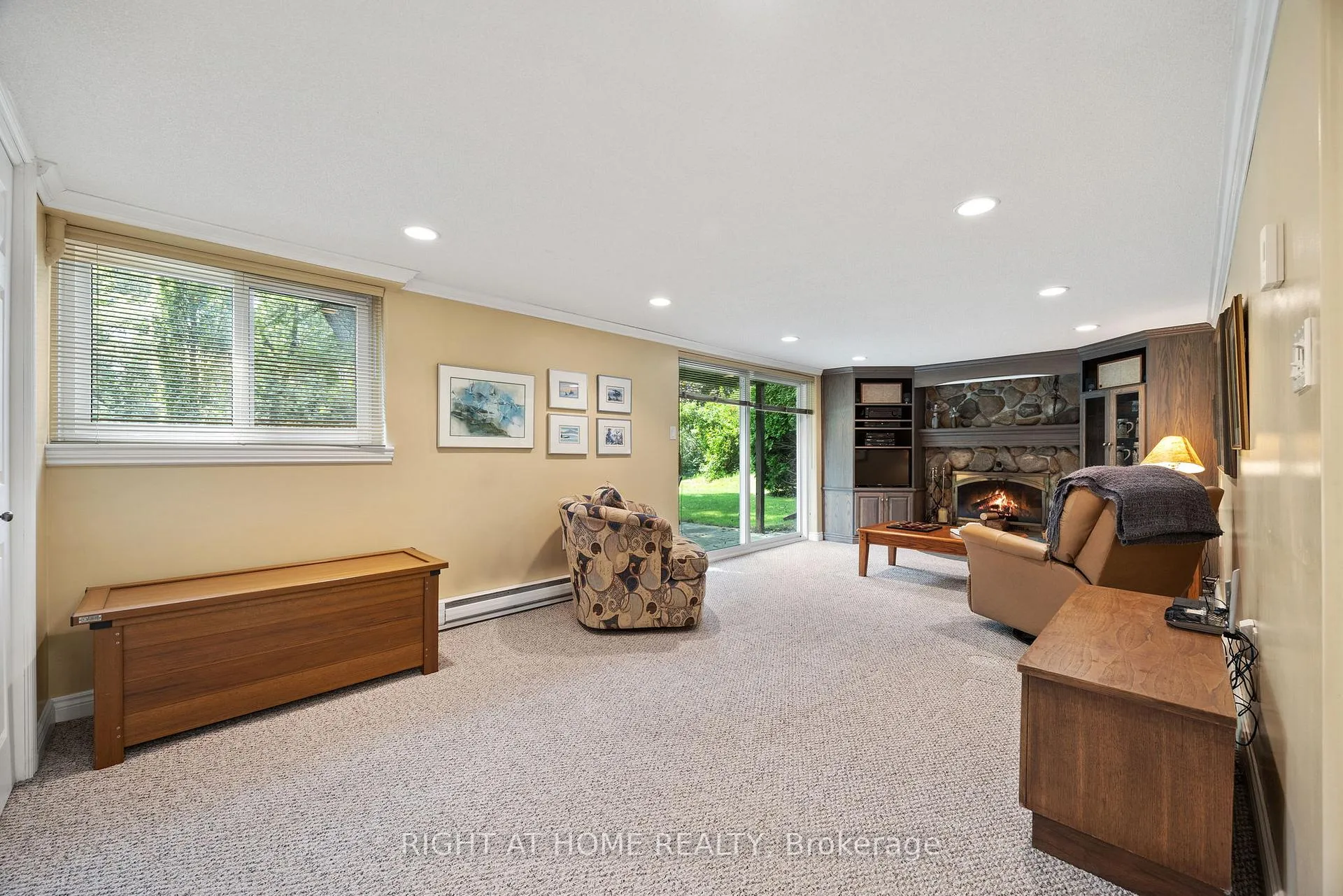 Photo 24 of 712 Tulip Court, Oshawa, Centennial — HOMEH