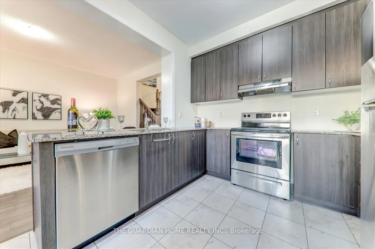 Photo 11 of 43 Broden Crescent, Whitby, Lynde Creek — HOMEH