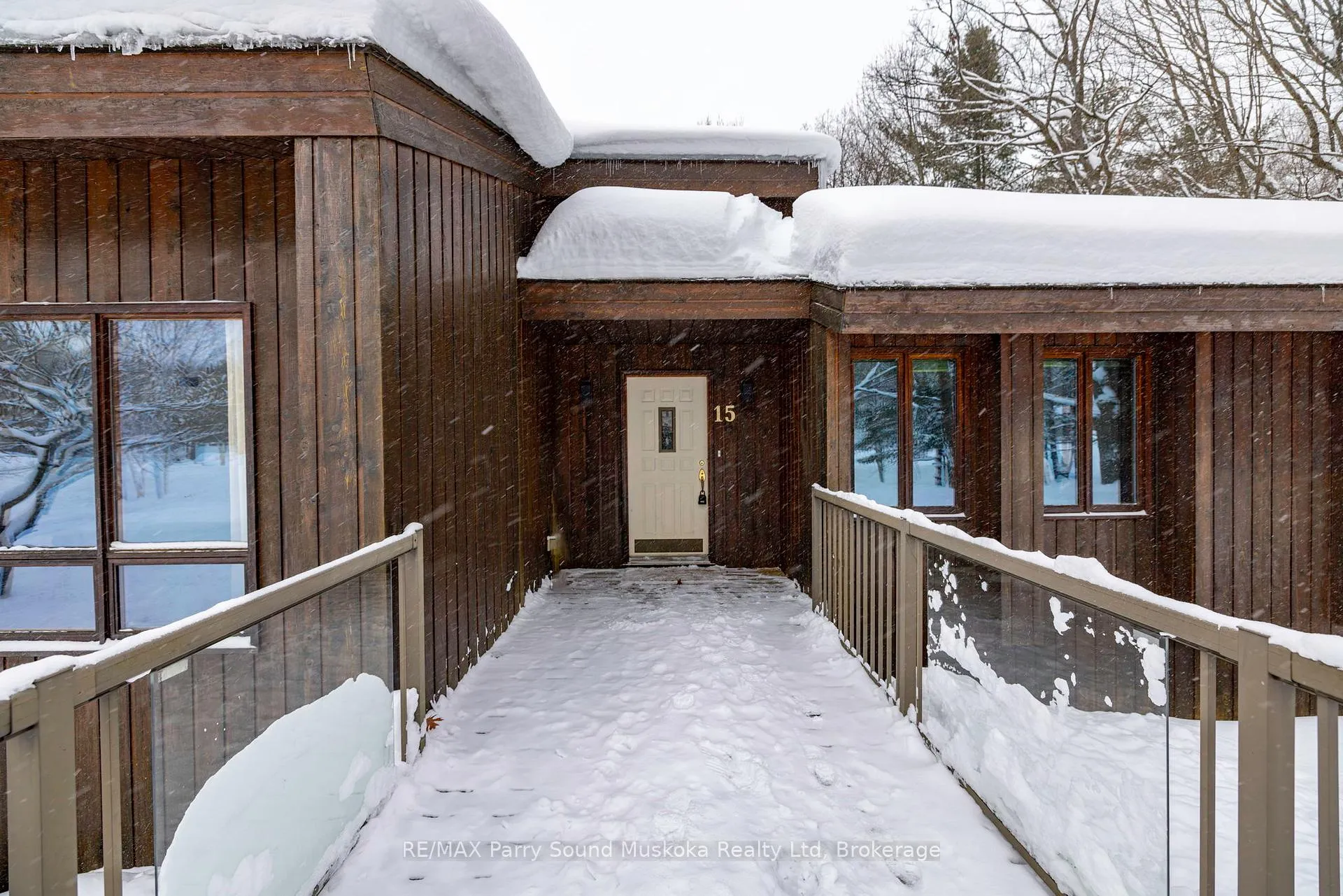 Photo 3 of 15 Skerryvore Circle, McDougall — HOMEH