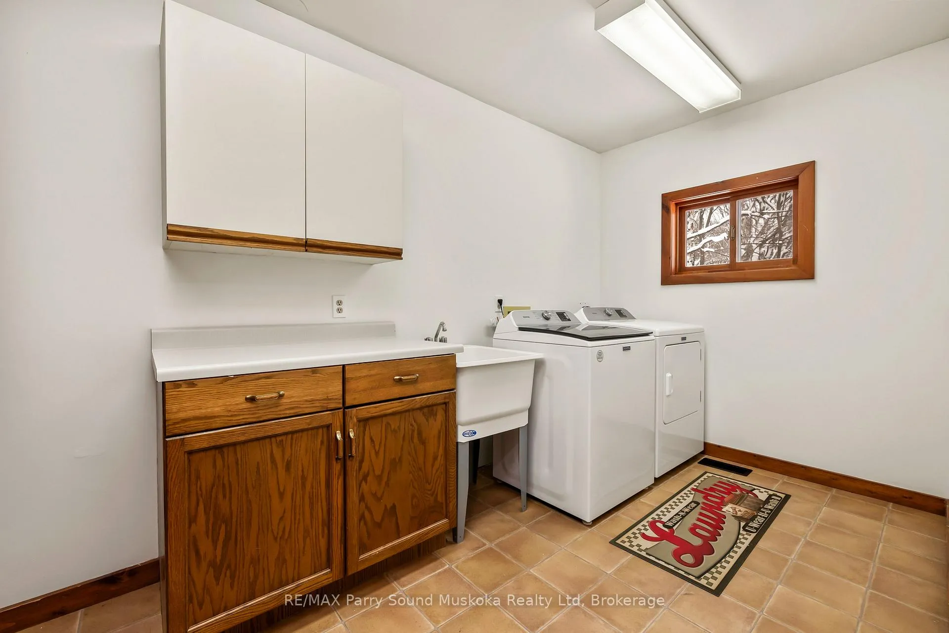 Photo 15 of 15 Skerryvore Circle, McDougall — HOMEH
