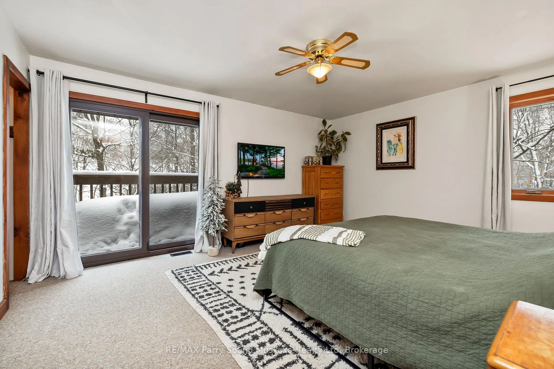 Photo 20 of 15 Skerryvore Circle, McDougall — HOMEH