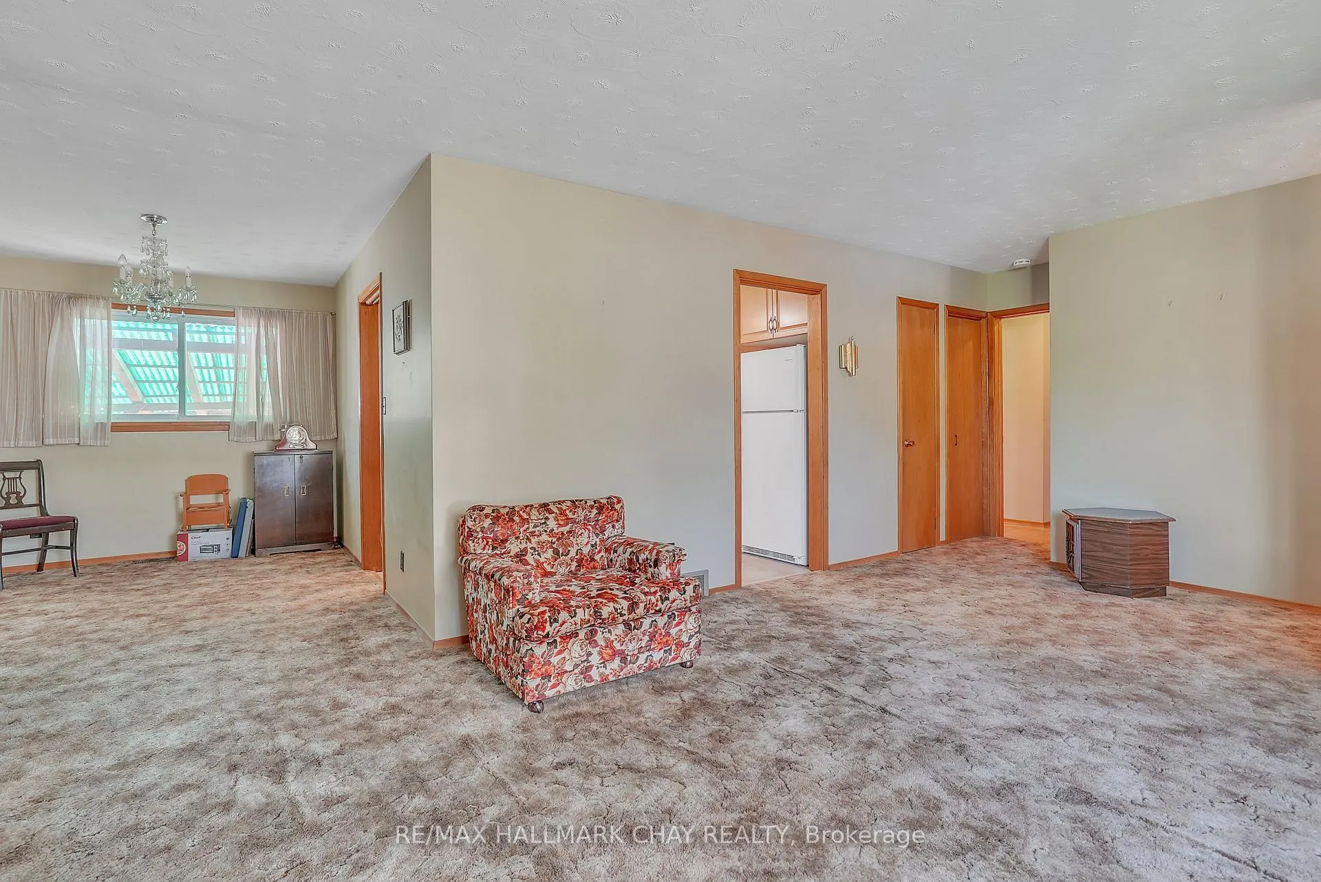 Photo 5 of 33 Hancey Crescent, New Tecumseth, Alliston — HOMEH