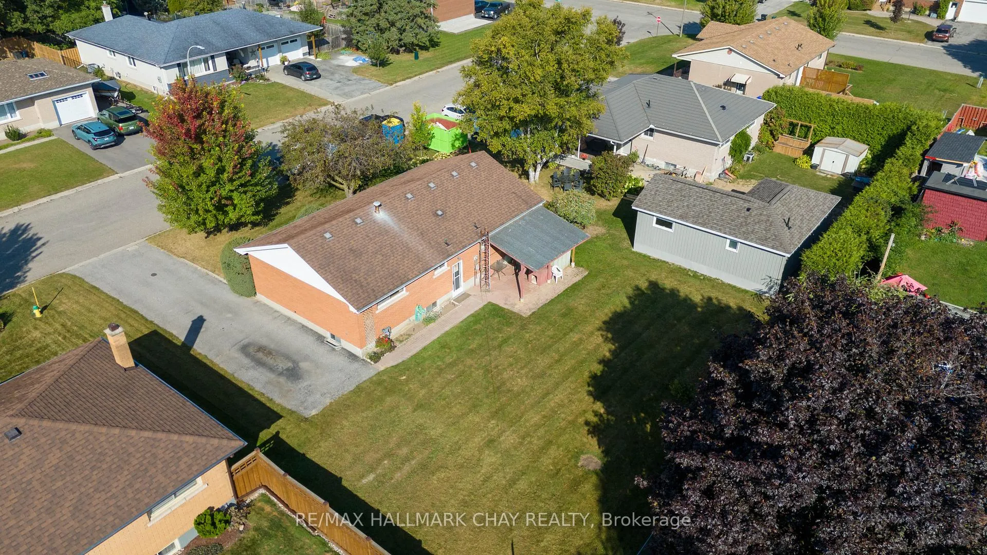 Photo 22 of 33 Hancey Crescent, New Tecumseth, Alliston — HOMEH