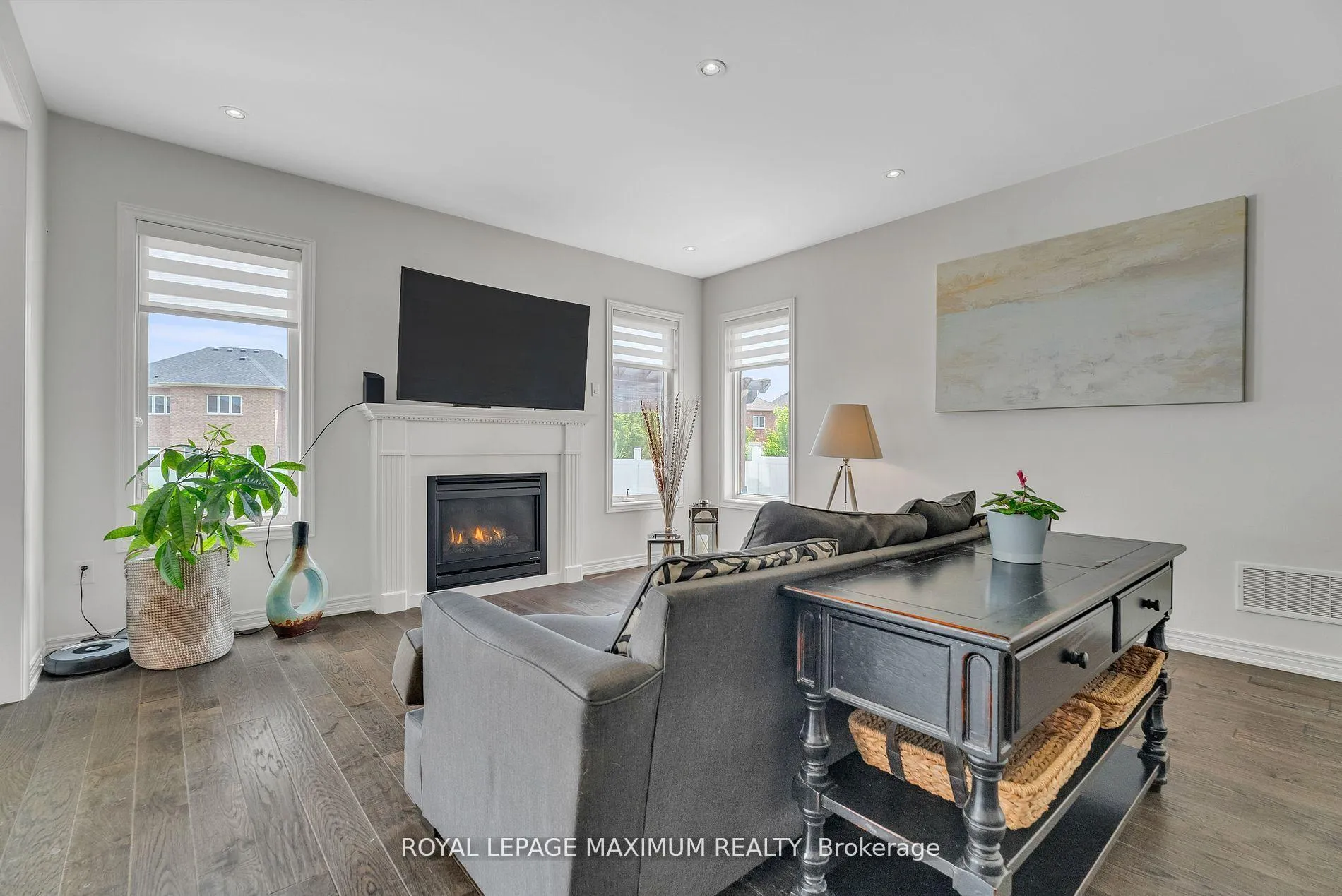 Photo 5 of 9 Copeland Crescent, Innisfil, Cookstown — HOMEH