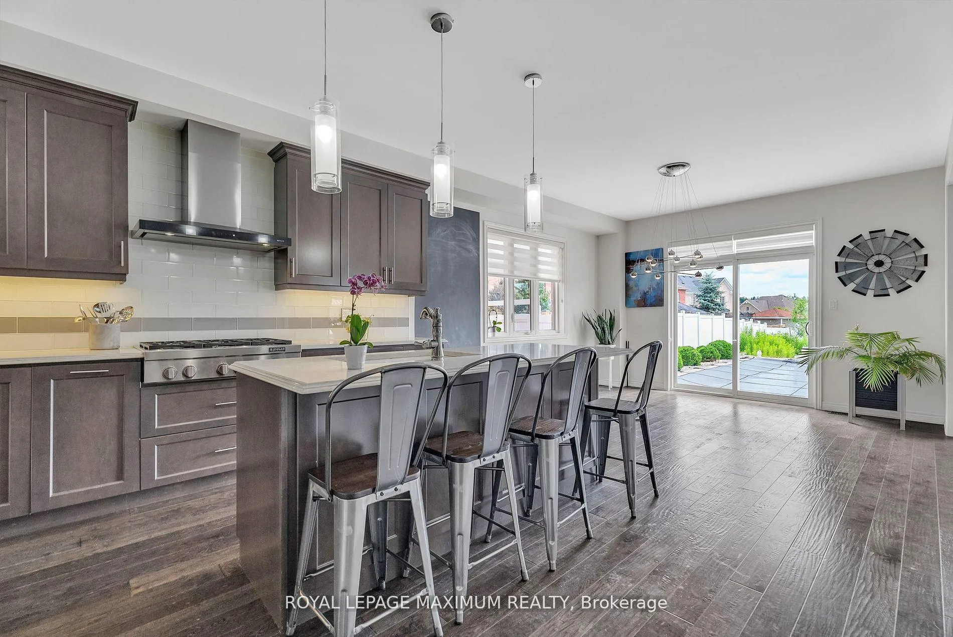 Photo 9 of 9 Copeland Crescent, Innisfil, Cookstown — HOMEH