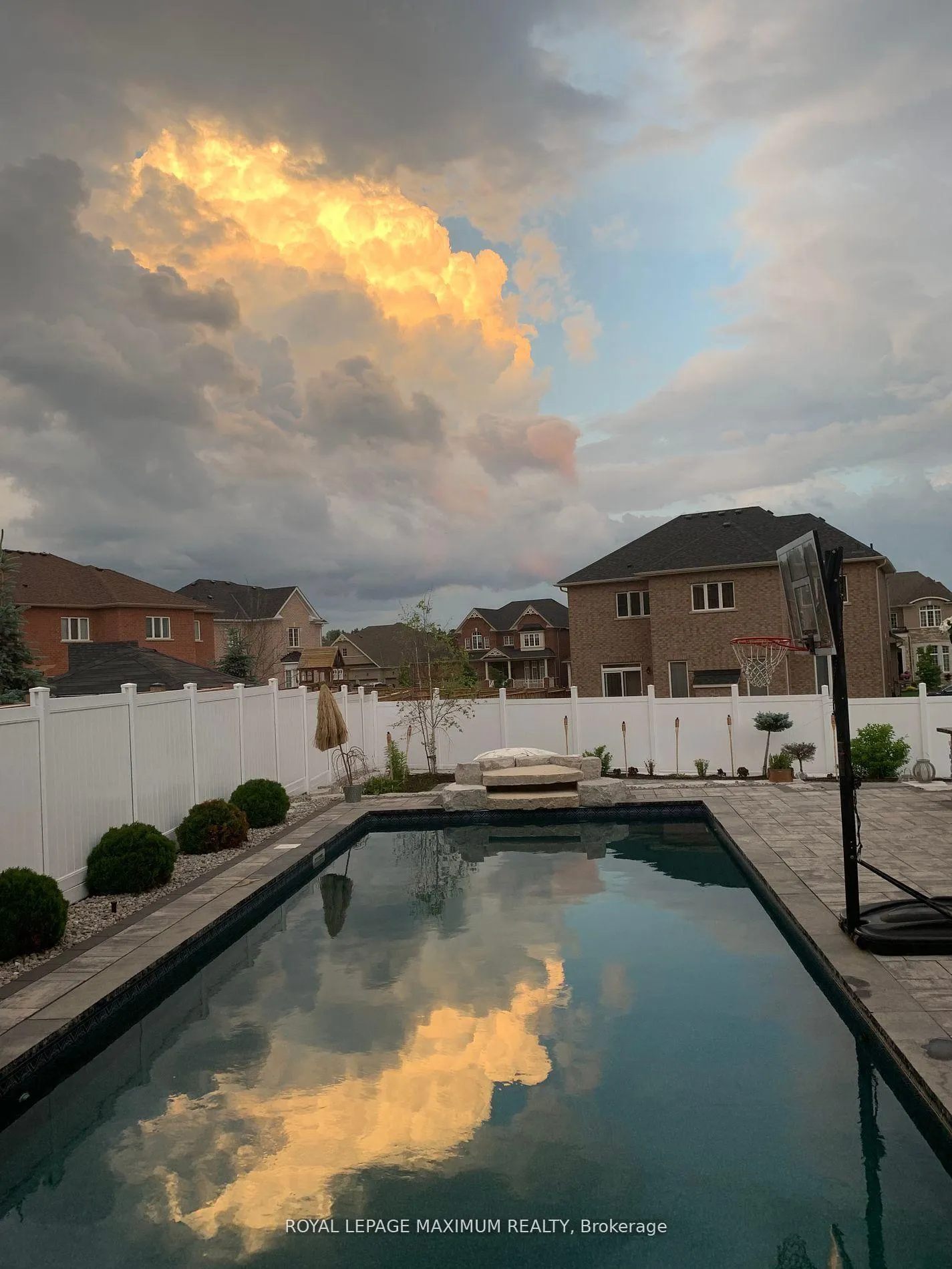 Photo 36 of 9 Copeland Crescent, Innisfil, Cookstown — HOMEH