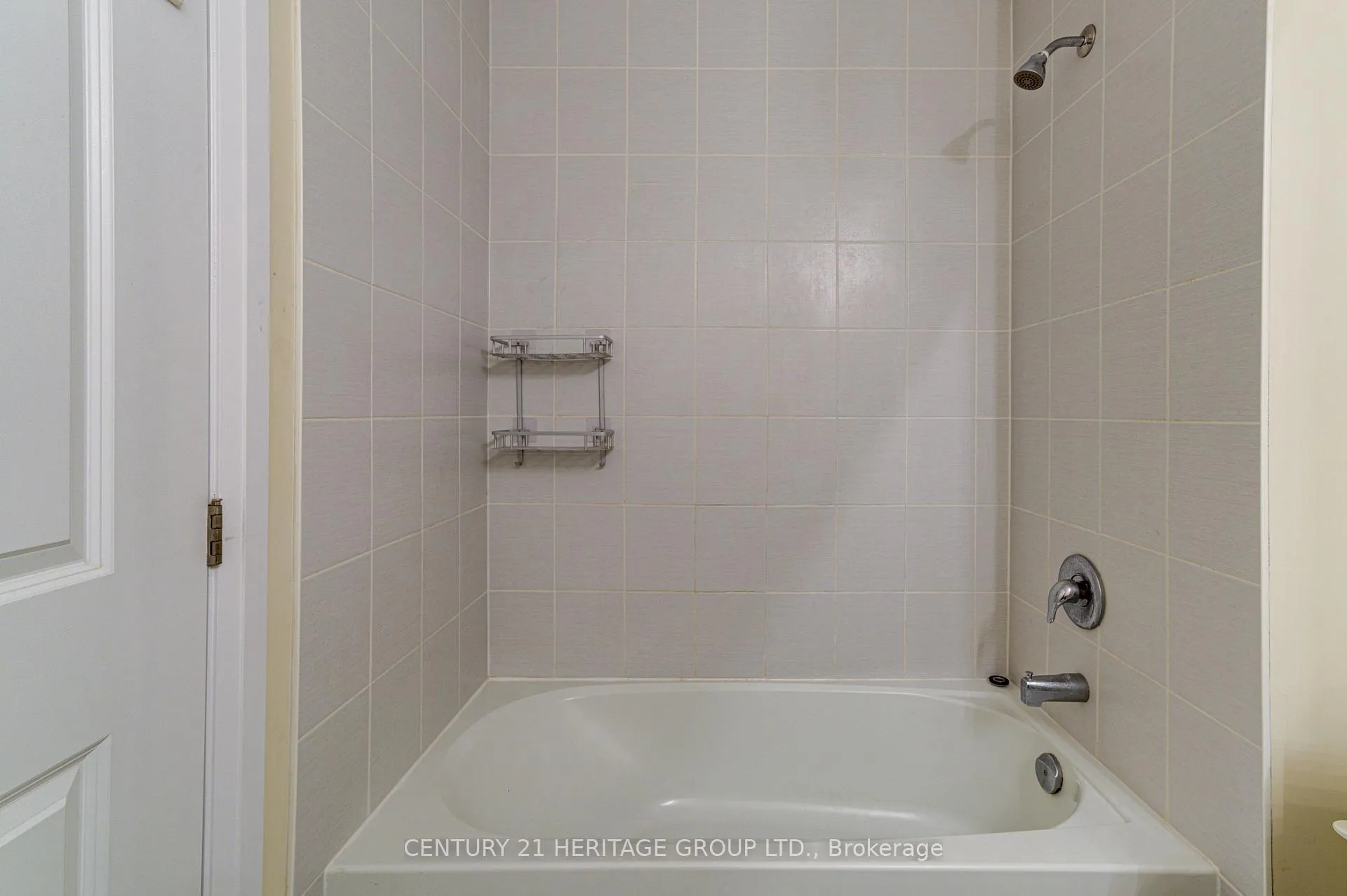Photo 14 of 34 Beausoleil Drive, Penetanguishene — HOMEH