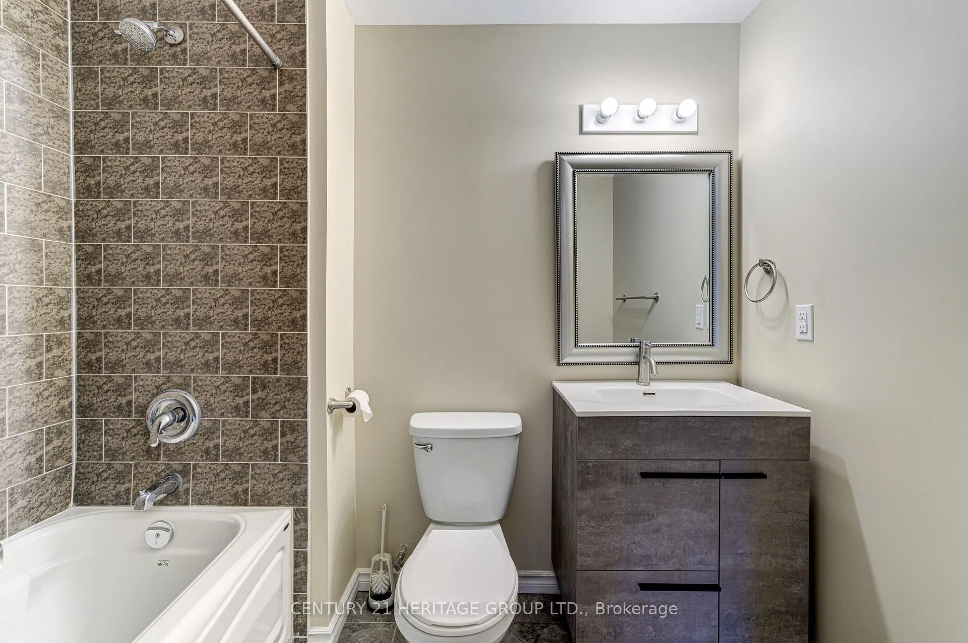 Photo 31 of 34 Beausoleil Drive, Penetanguishene — HOMEH