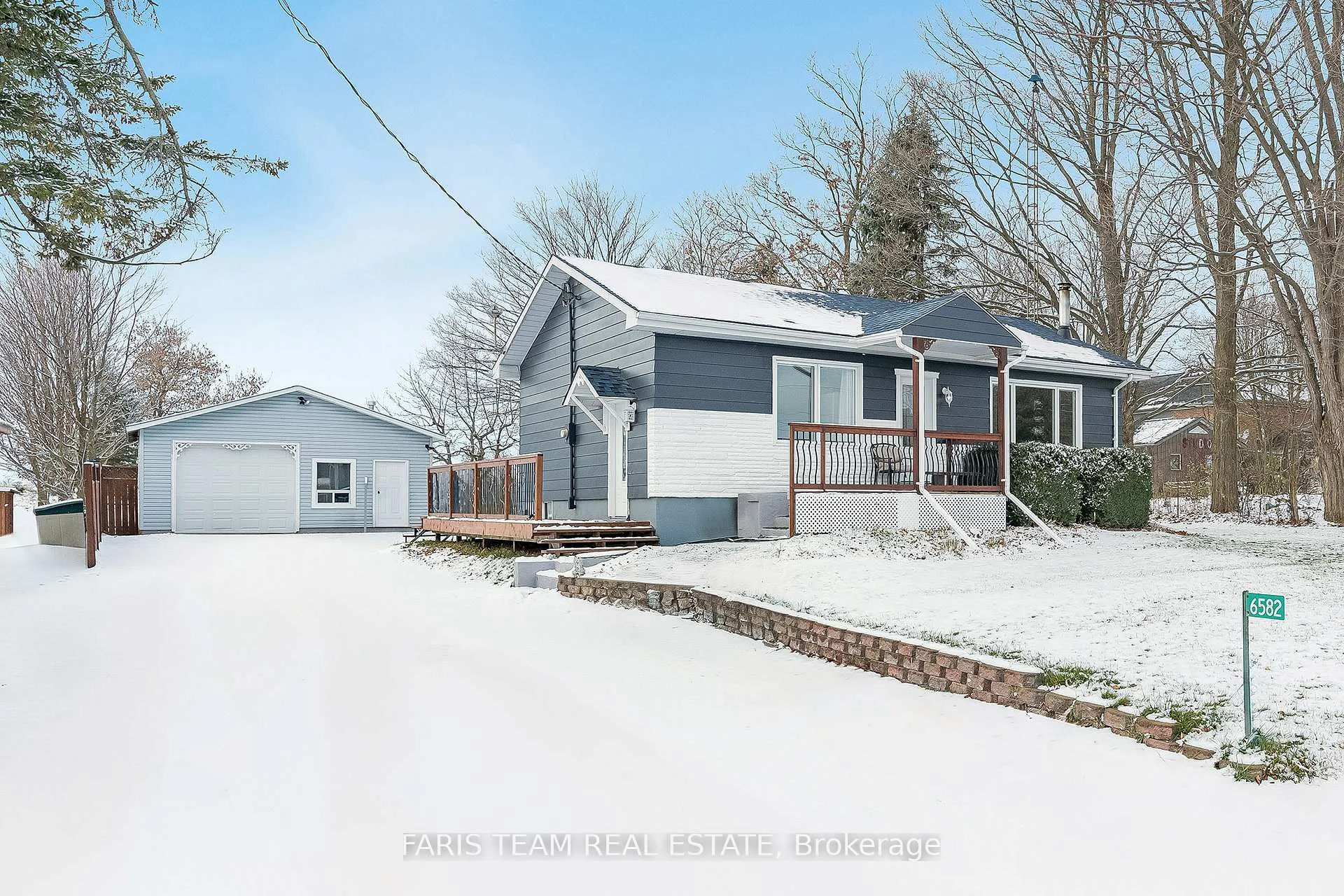 Photo 1 of 6582 Yonge Street, Innisfil, Rural Innisfil — HOMEH