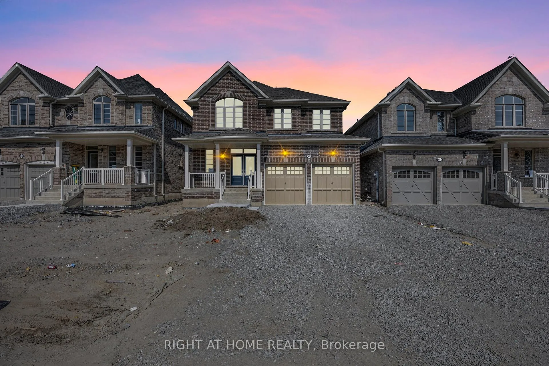 Photo 1 of 1457 Davis Loop, Innisfil, Lefroy — HOMEH