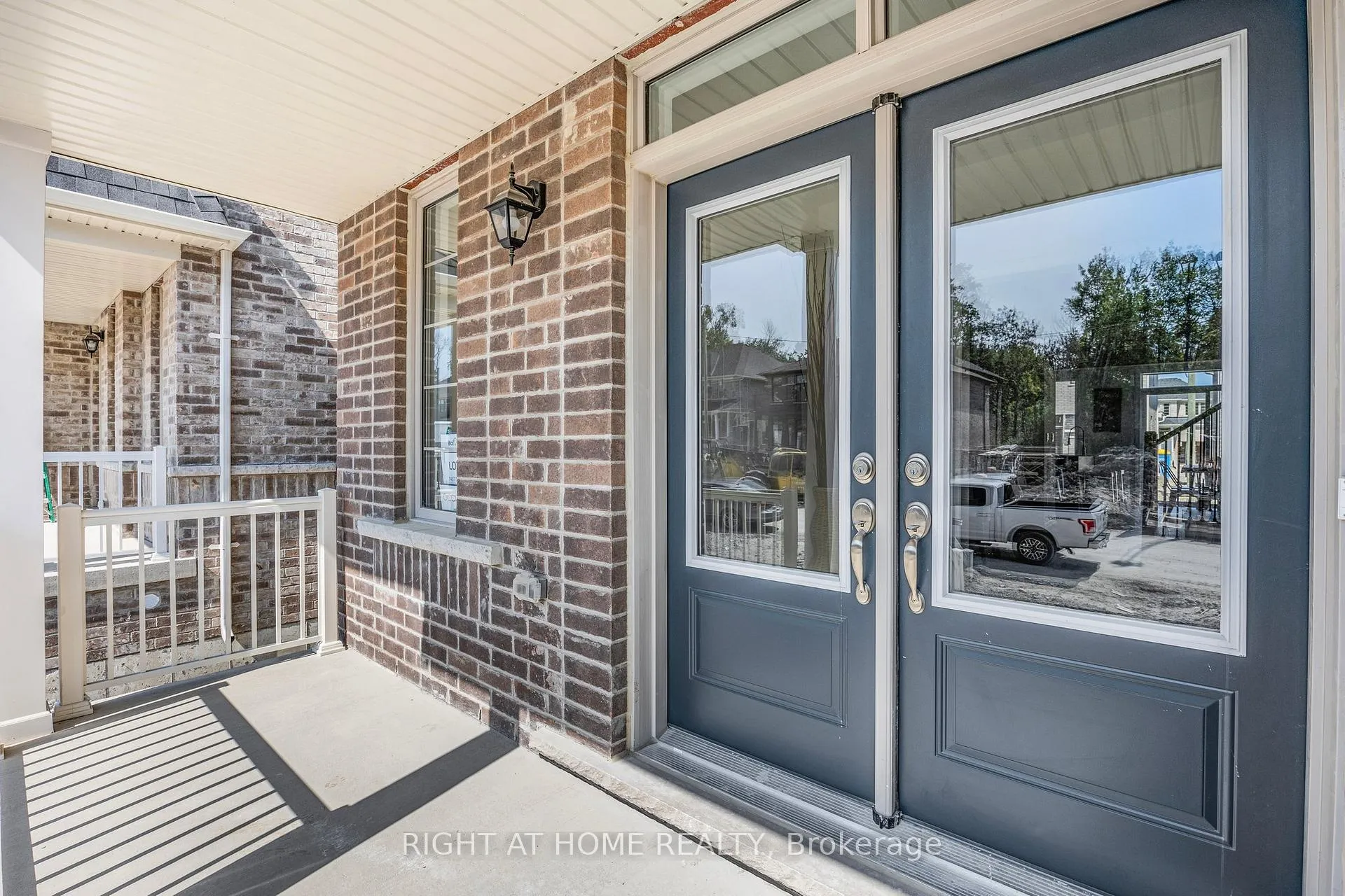 Photo 2 of 1457 Davis Loop, Innisfil, Lefroy — HOMEH