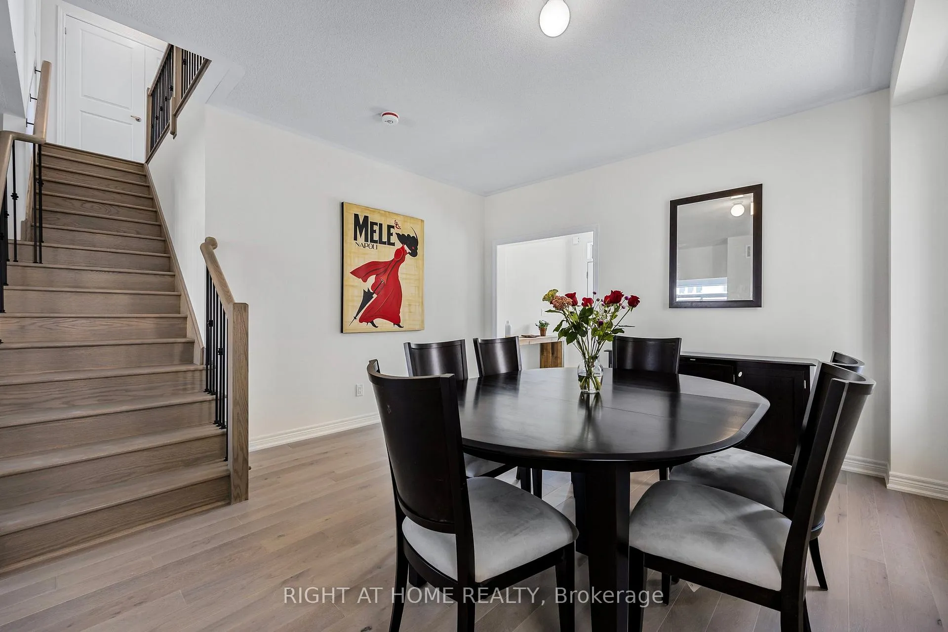 Photo 6 of 1457 Davis Loop, Innisfil, Lefroy — HOMEH