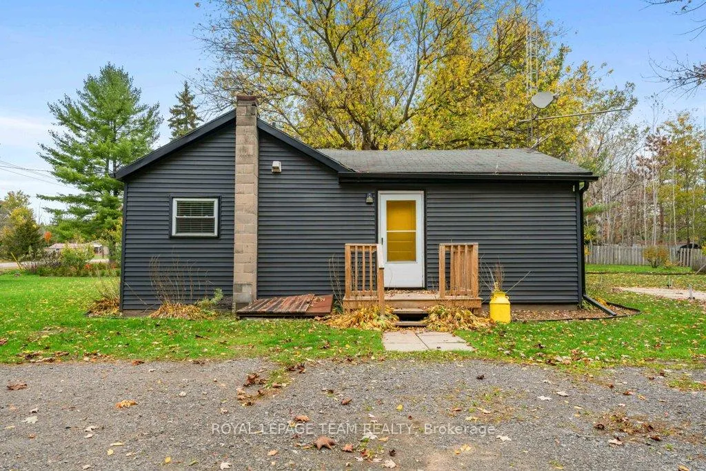 Photo 3 of 2131 2nd Concession Road, Augusta, Augusta Twp — HOMEH