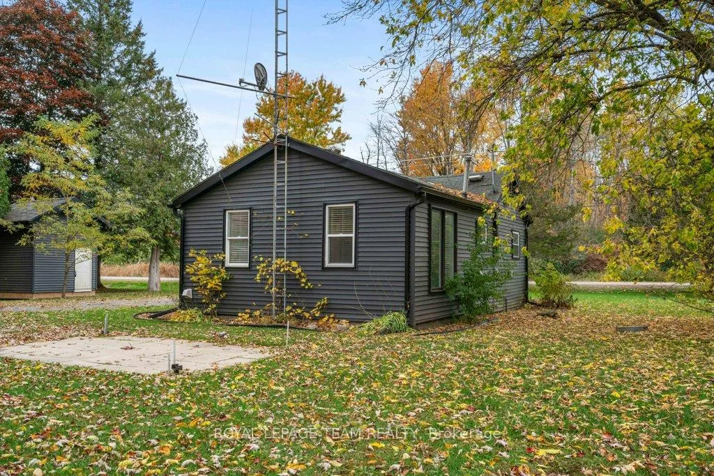 Photo 25 of 2131 2nd Concession Road, Augusta, Augusta Twp — HOMEH
