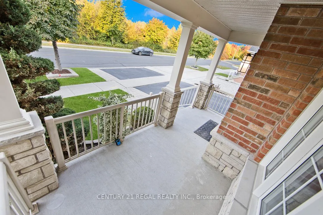 Photo 3 of 39 Boswell Road, Markham, Box Grove — HOMEH