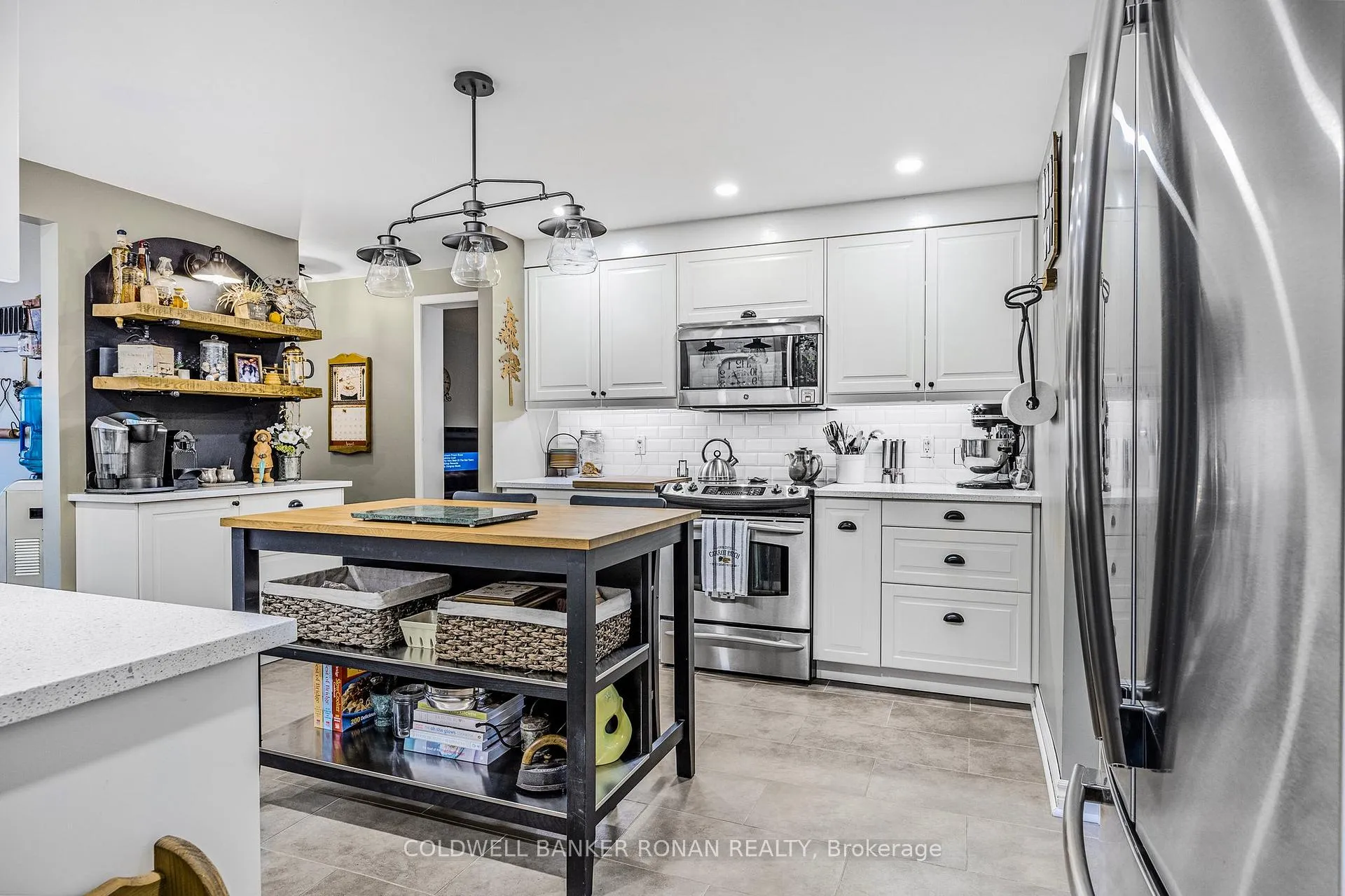 Photo 14 of 2240 15th Side Road, New Tecumseth, Tottenham — HOMEH
