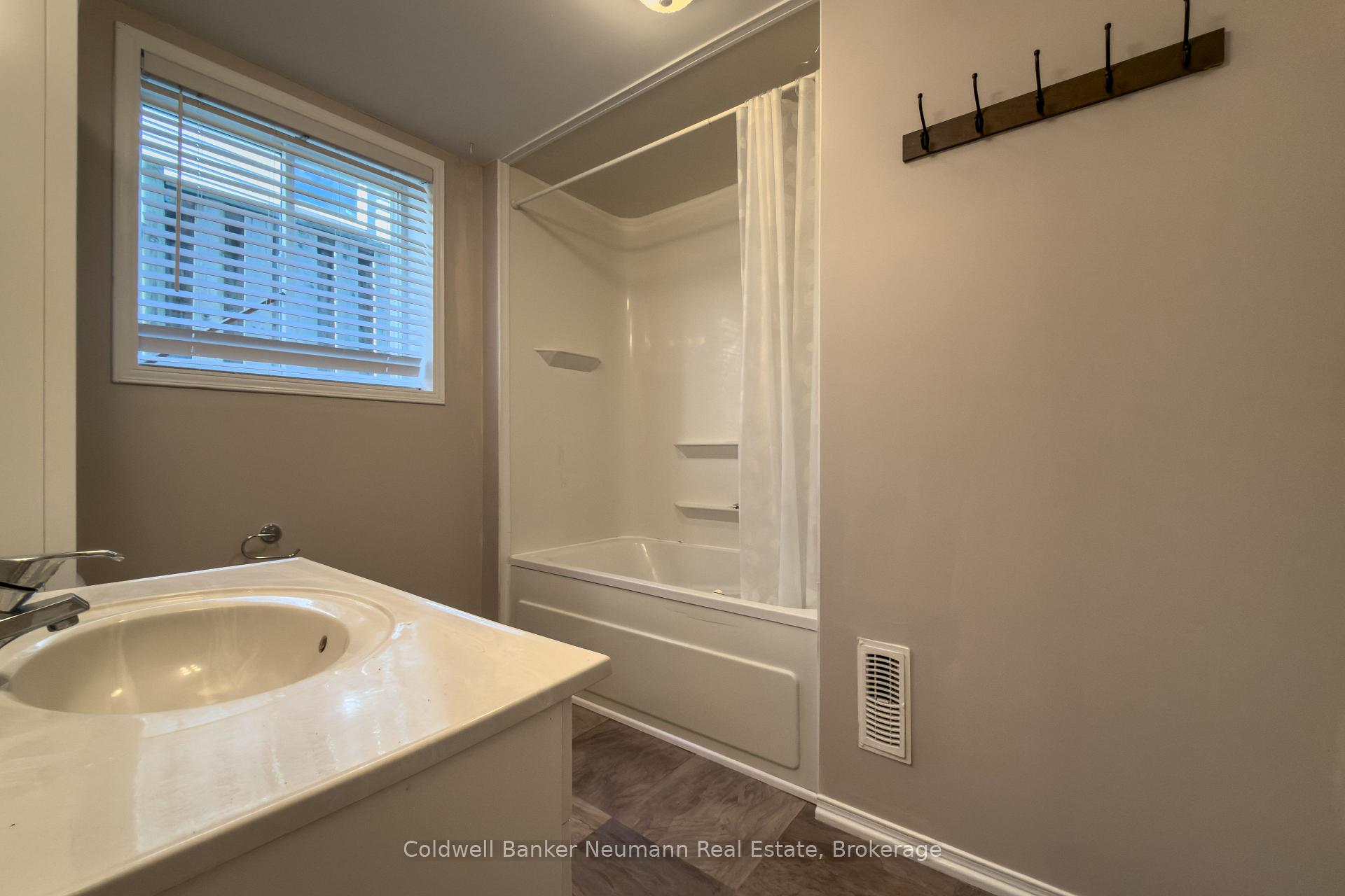 Photo 10 of 18 O'connor Lane, Guelph, Grange Road — HOMEH