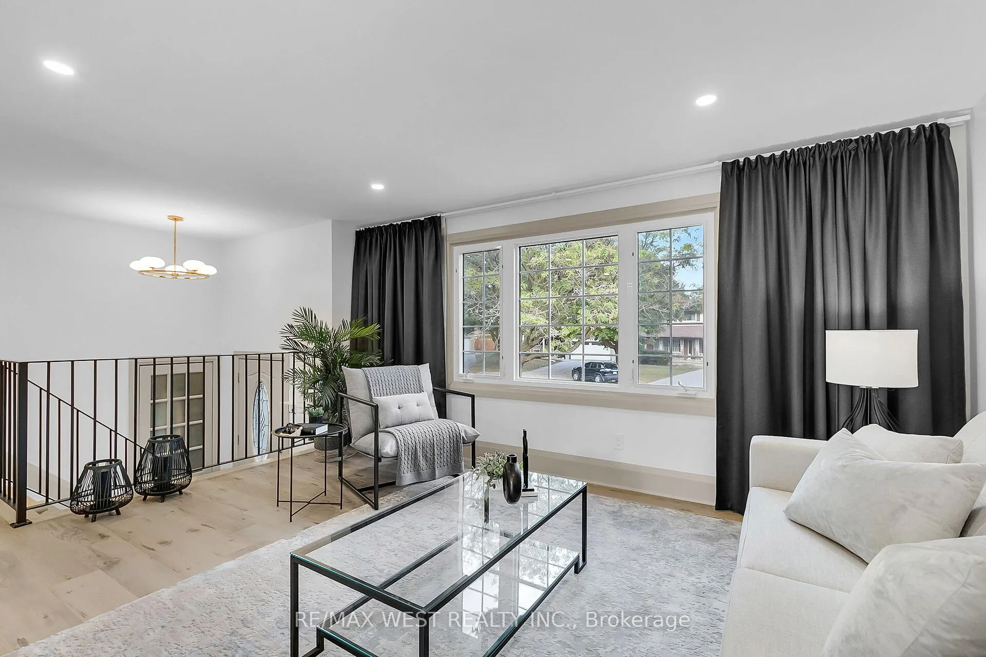 Photo 7 of 129 Mallard Crescent, Waterloo — HOMEH