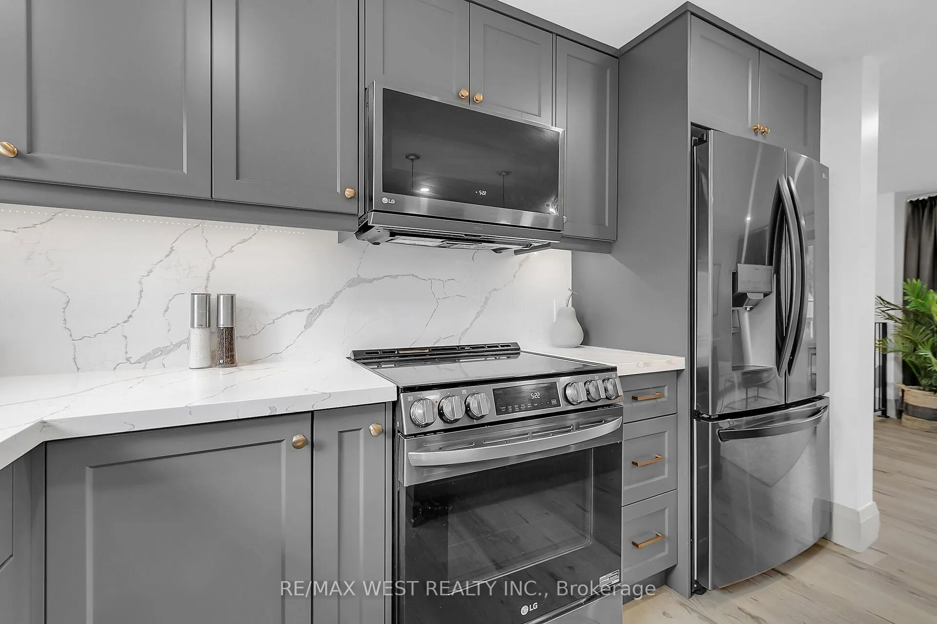 Photo 14 of 129 Mallard Crescent, Waterloo — HOMEH