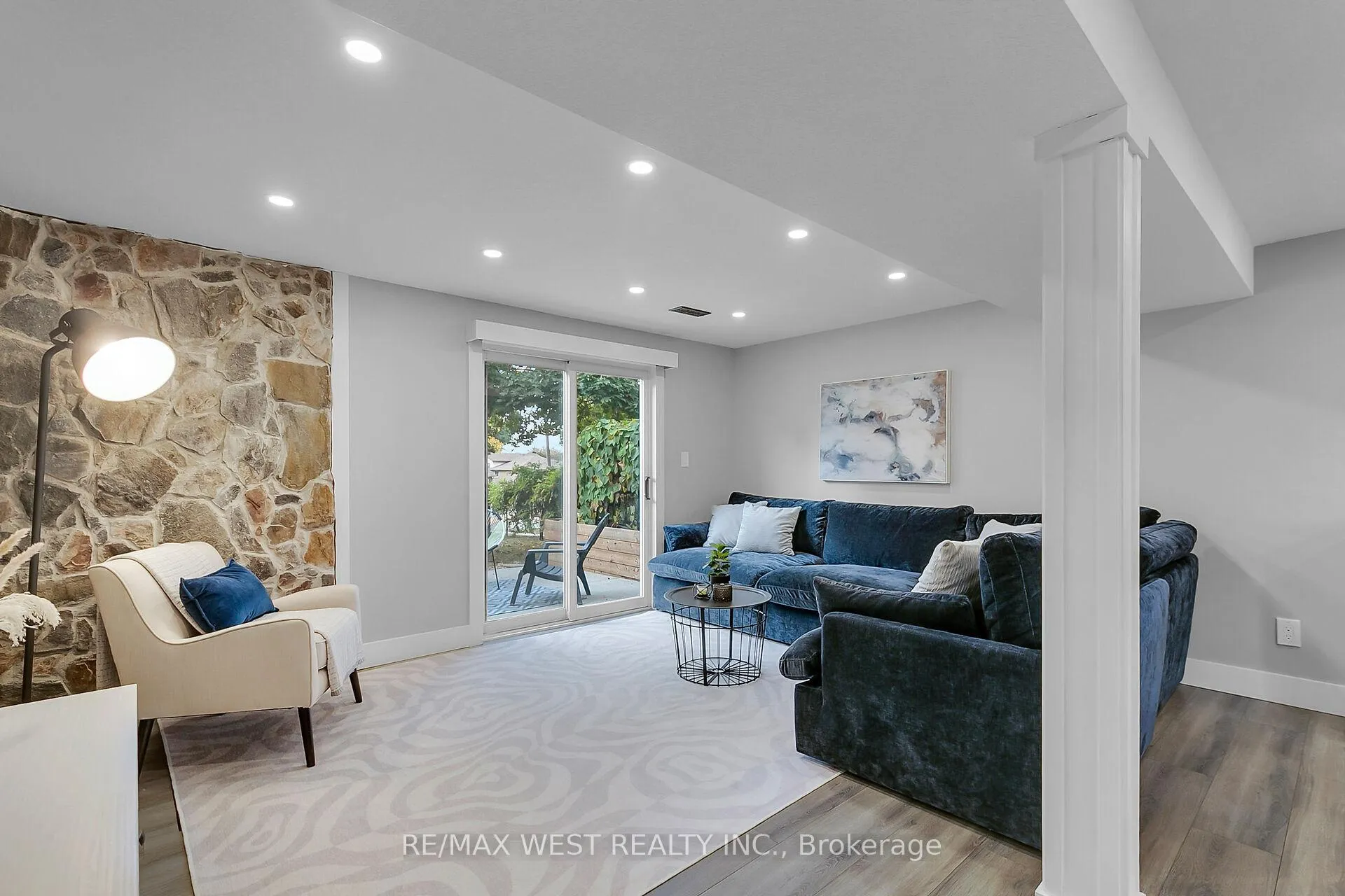 Photo 22 of 129 Mallard Crescent, Waterloo — HOMEH