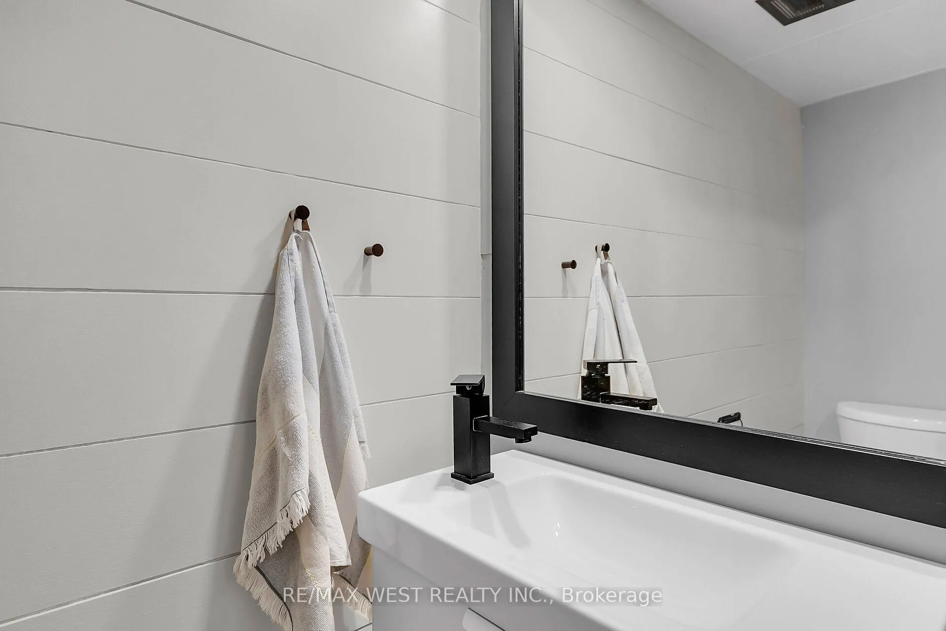 Photo 30 of 129 Mallard Crescent, Waterloo — HOMEH