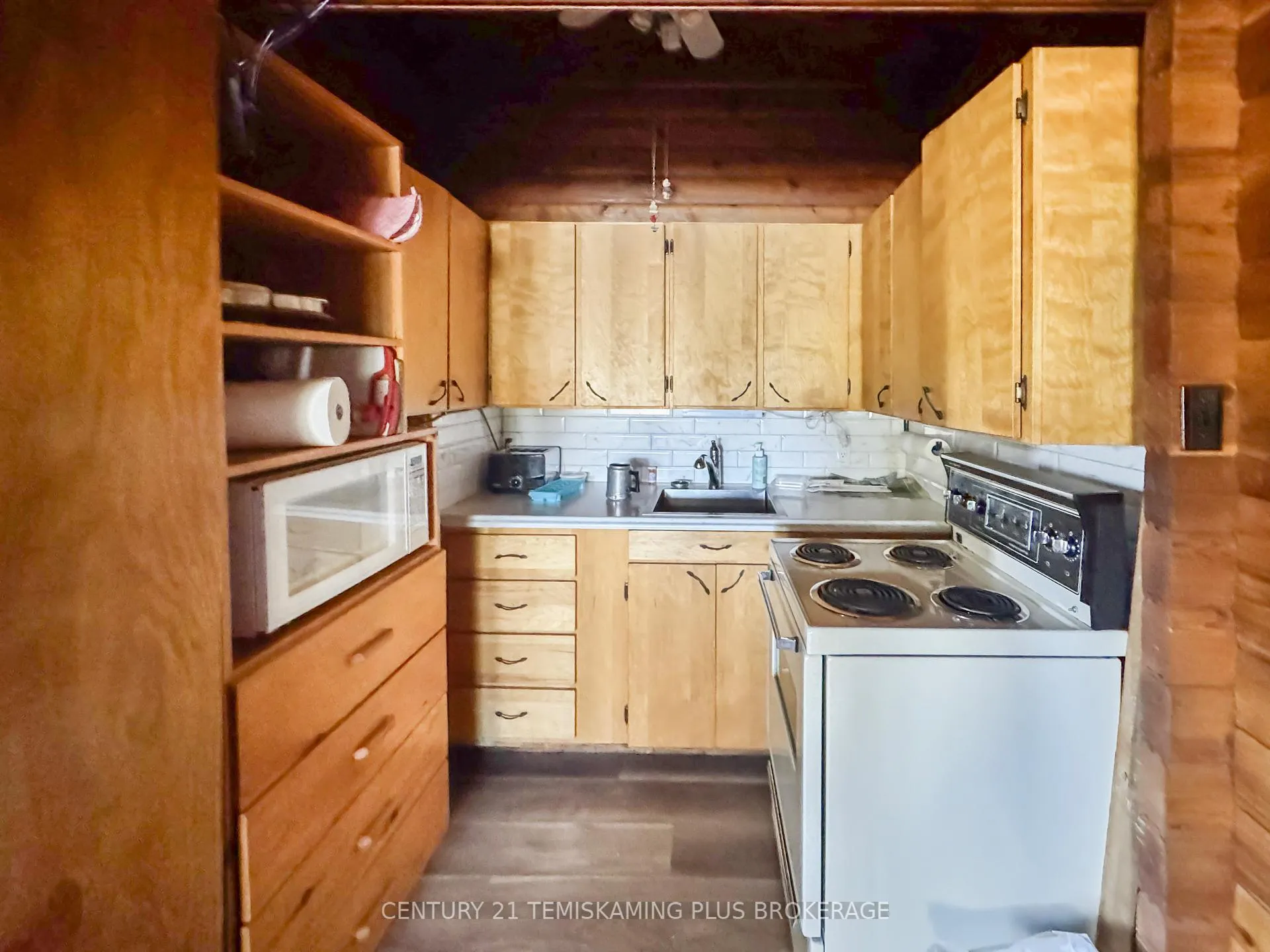 Photo 8 of 61 Ontario Street E, Timiskaming, TIM - Outside - Rural — HOMEH