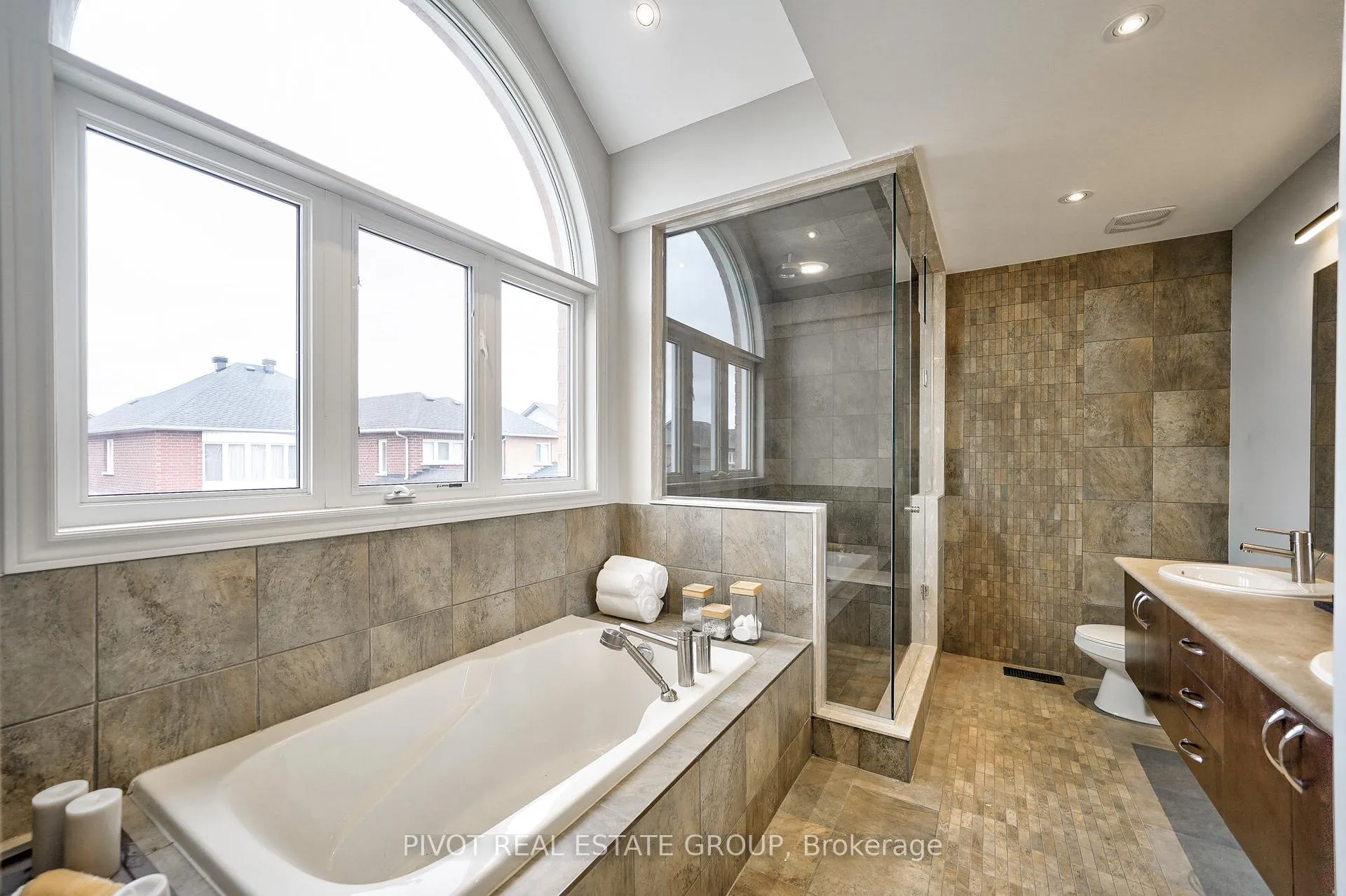 Photo 36 of 13 Countryside Street, Markham, Cornell — HOMEH