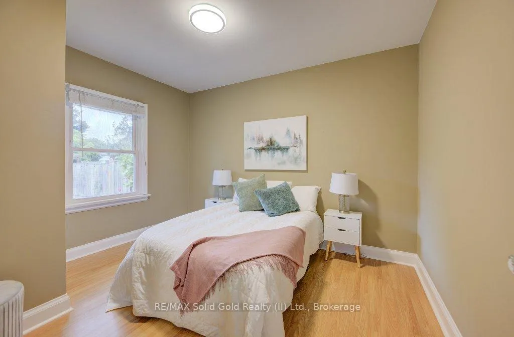 Photo 11 of 142 Spadina Road W, Kitchener — HOMEH