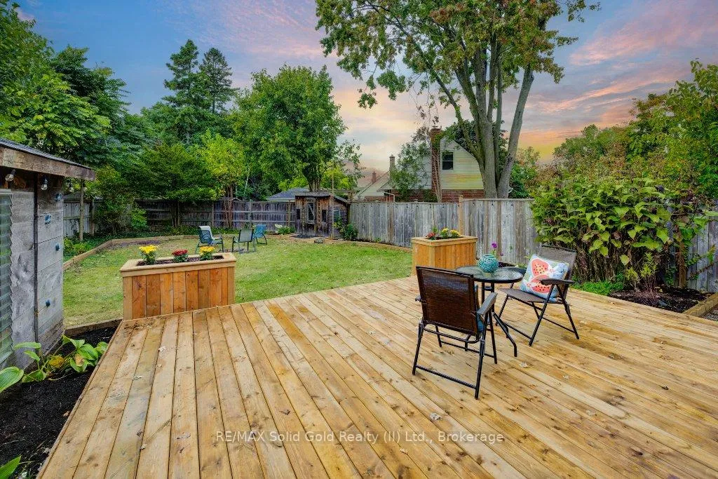 Photo 23 of 142 Spadina Road W, Kitchener — HOMEH