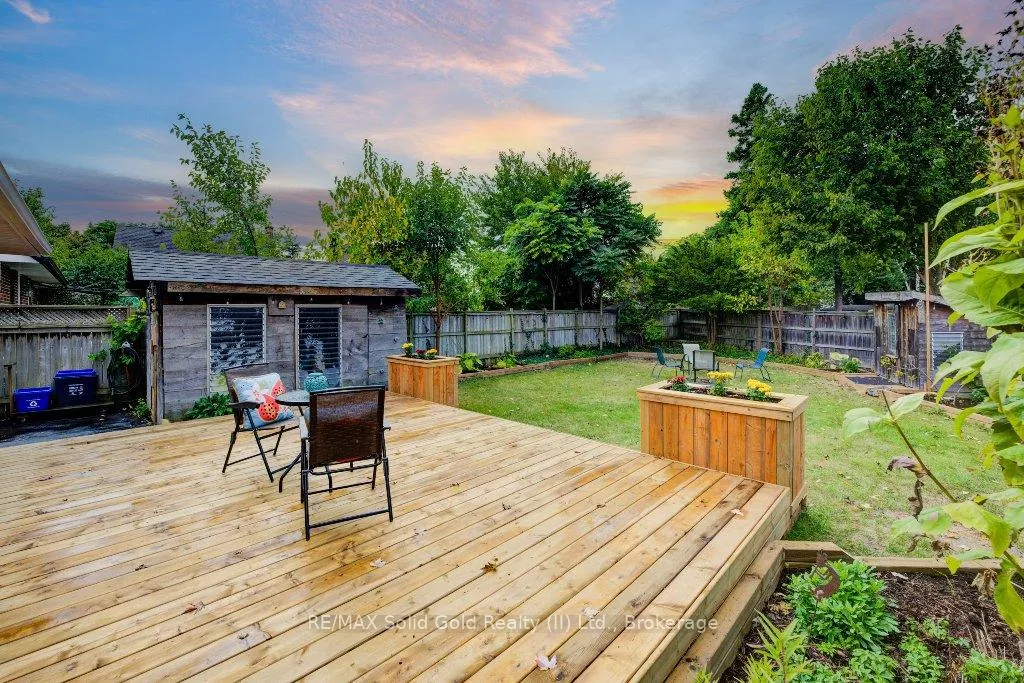 Photo 25 of 142 Spadina Road W, Kitchener — HOMEH