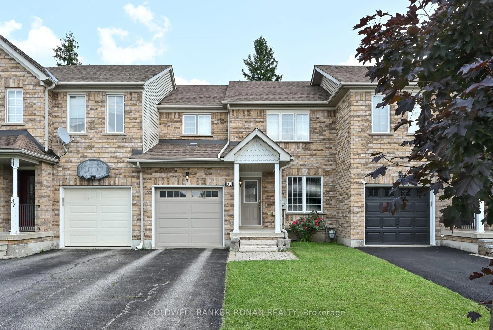 Photo 1 of 35 Jessop Avenue, King, Schomberg — HOMEH