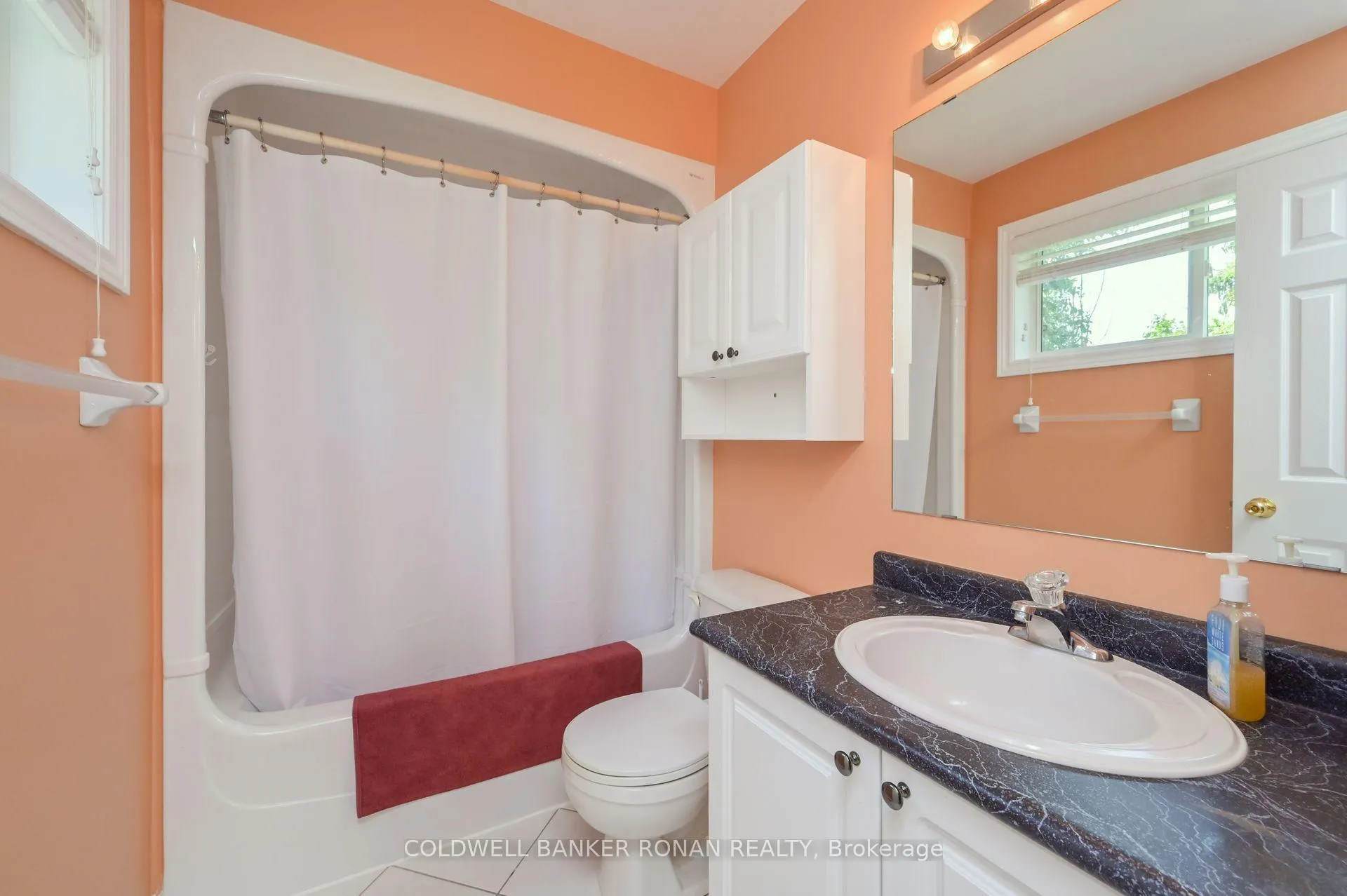 Photo 19 of 35 Jessop Avenue, King, Schomberg — HOMEH