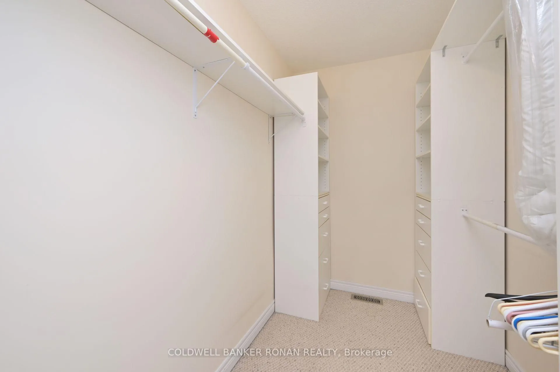 Photo 20 of 35 Jessop Avenue, King, Schomberg — HOMEH