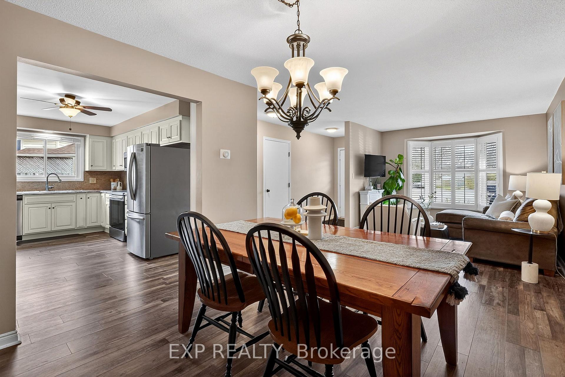 Photo 6 of 90 Sandra Crescent, Grimsby, Grimsby East — HOMEH