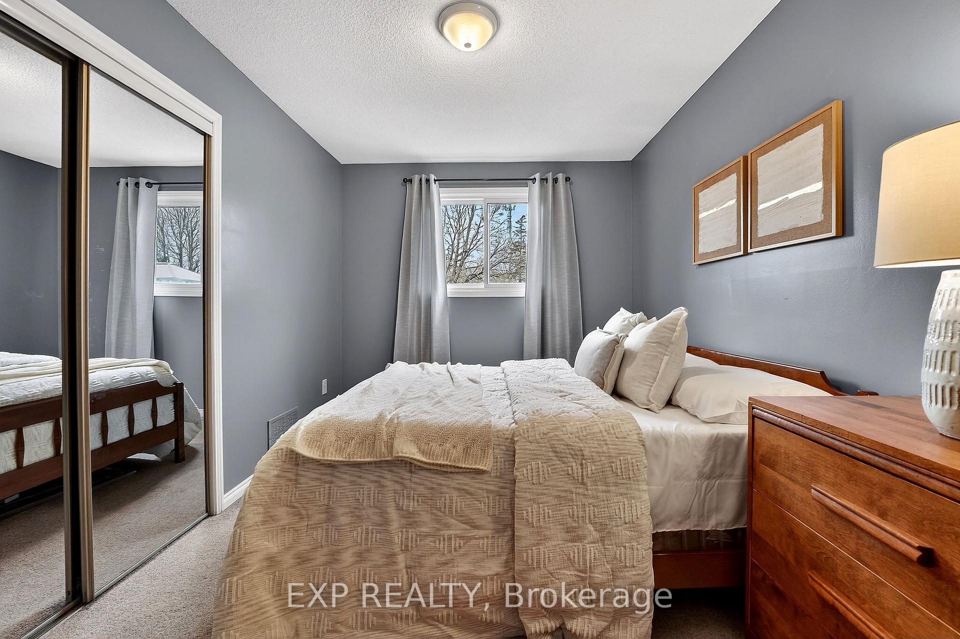 Photo 16 of 90 Sandra Crescent, Grimsby, Grimsby East — HOMEH