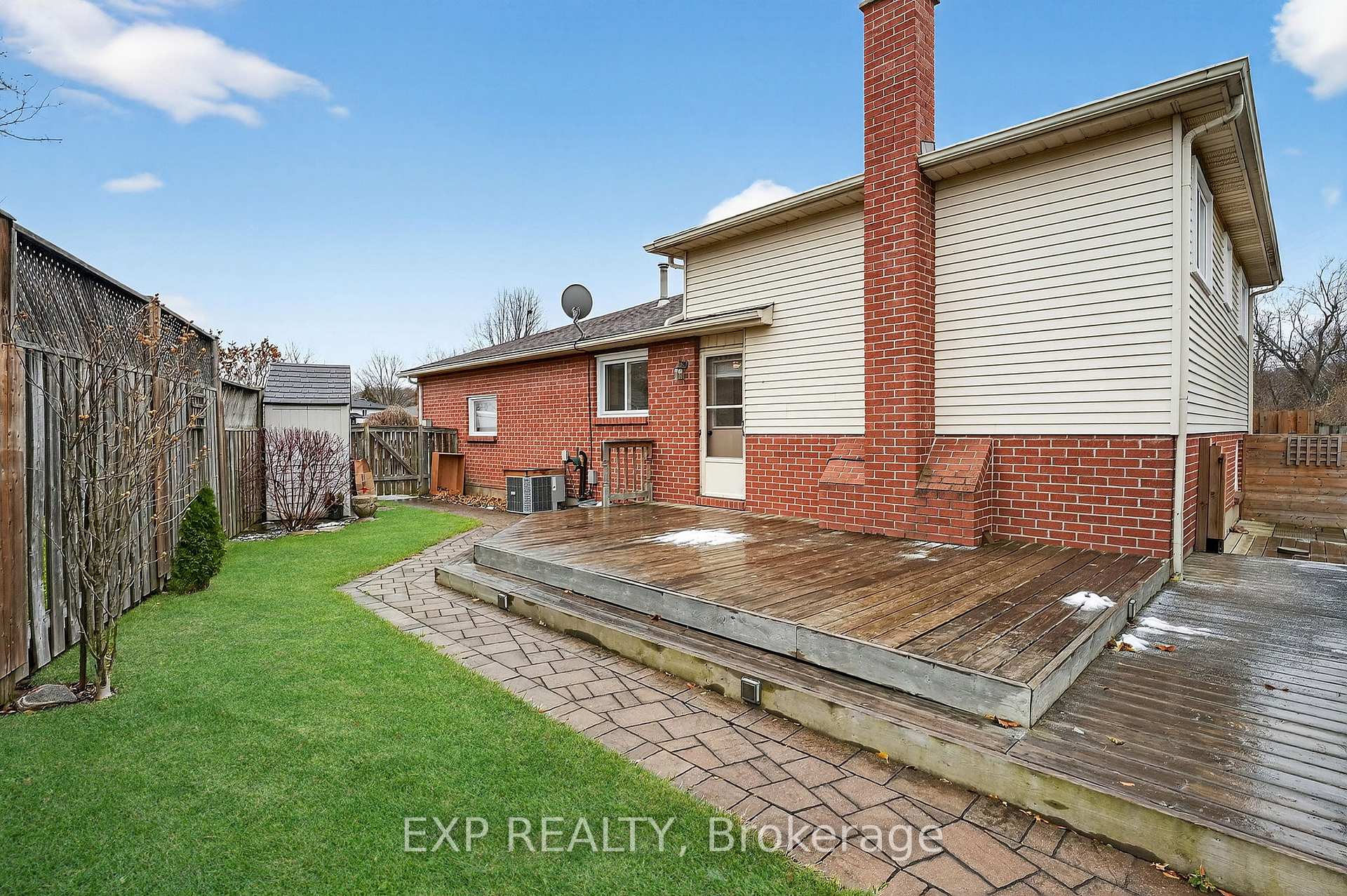 Photo 24 of 90 Sandra Crescent, Grimsby, Grimsby East — HOMEH