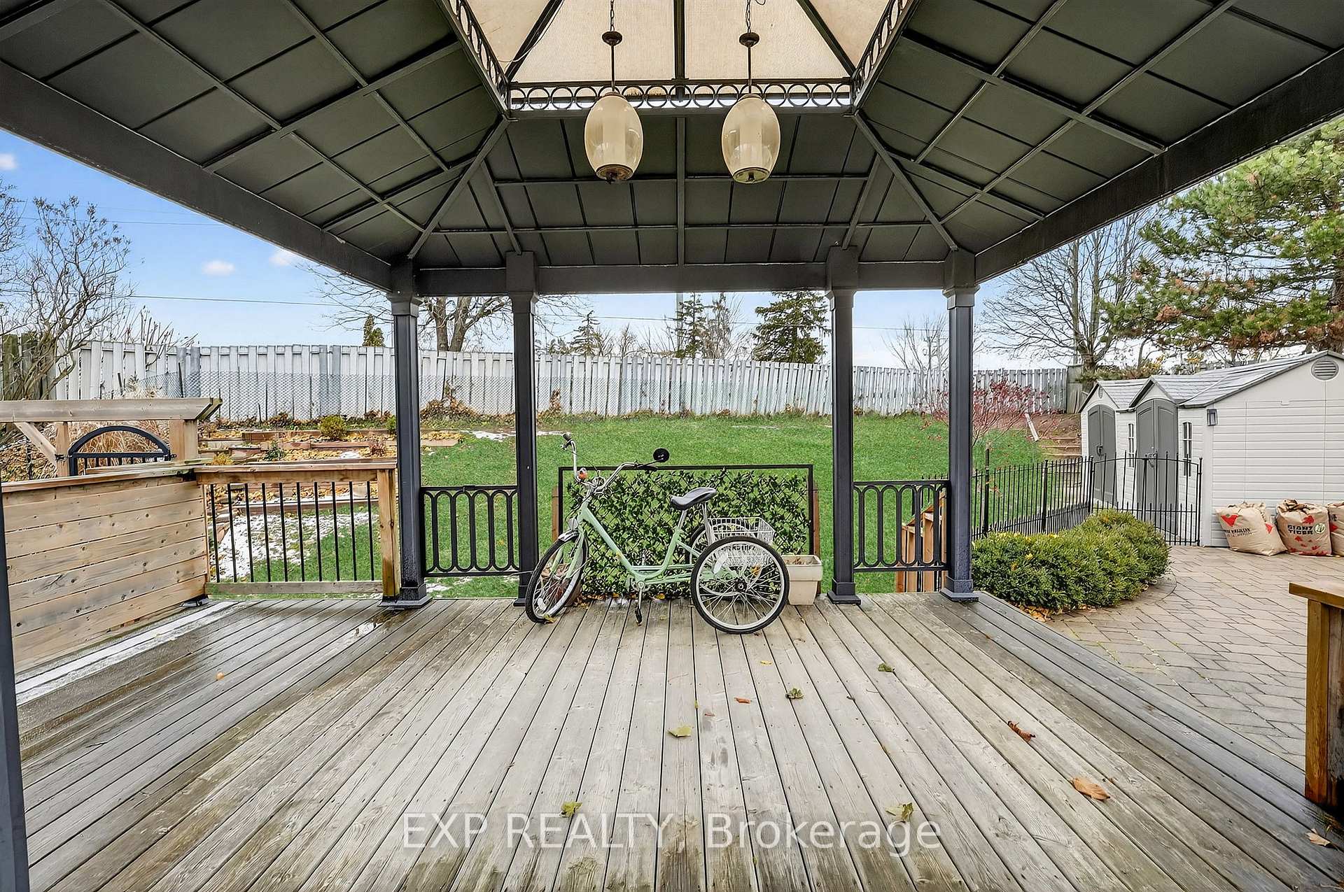 Photo 26 of 90 Sandra Crescent, Grimsby, Grimsby East — HOMEH