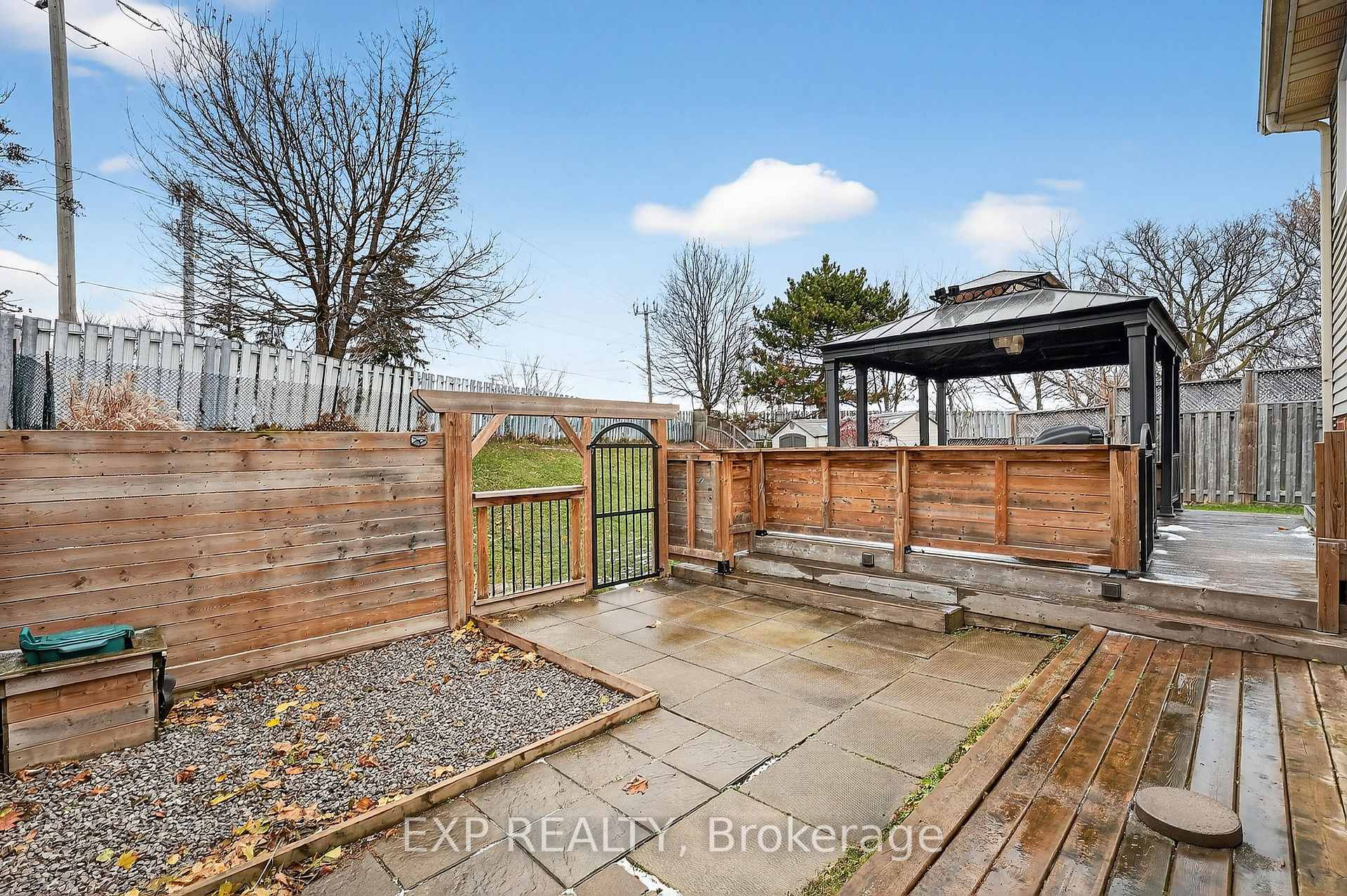 Photo 27 of 90 Sandra Crescent, Grimsby, Grimsby East — HOMEH