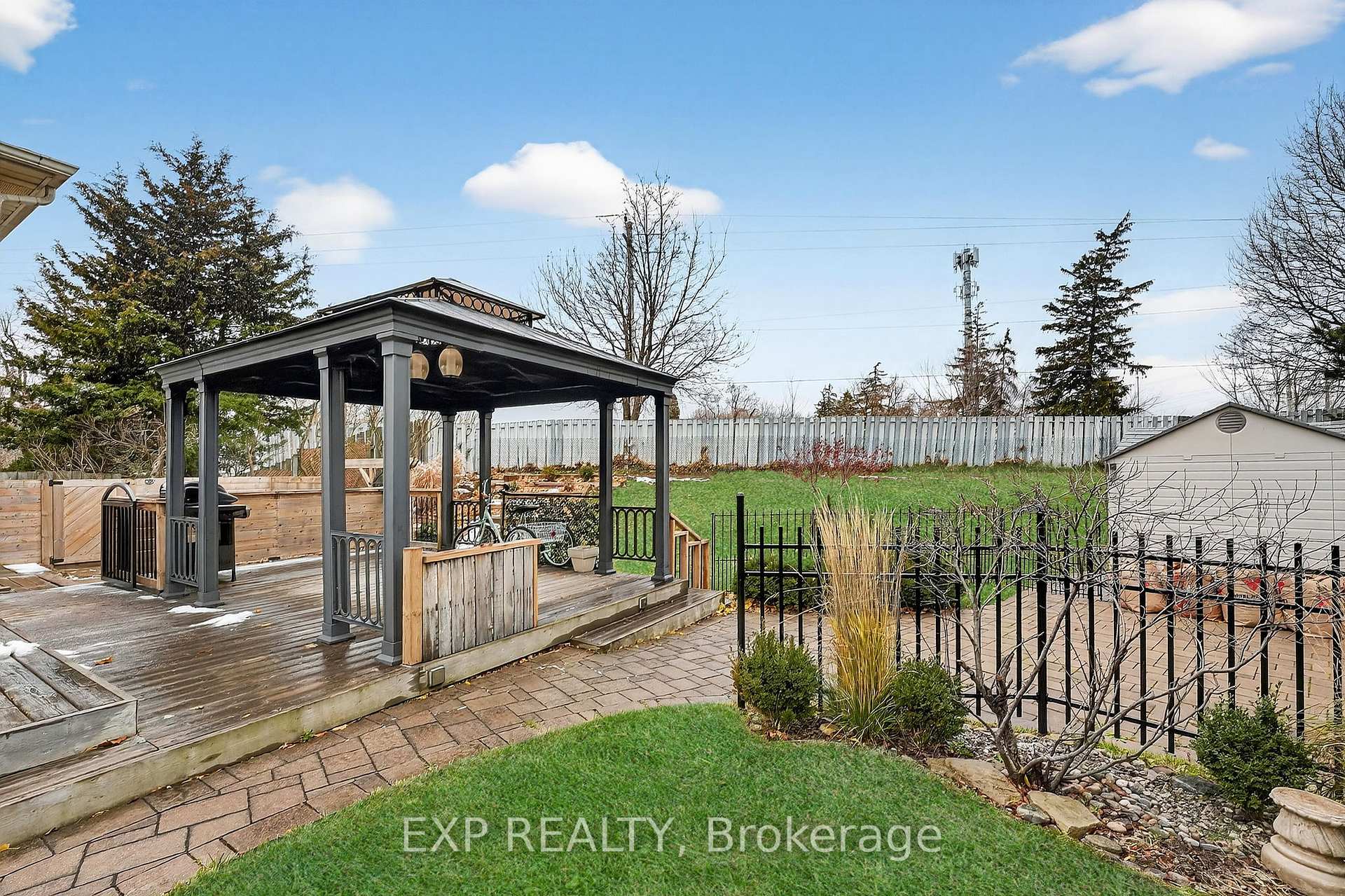 Photo 30 of 90 Sandra Crescent, Grimsby, Grimsby East — HOMEH