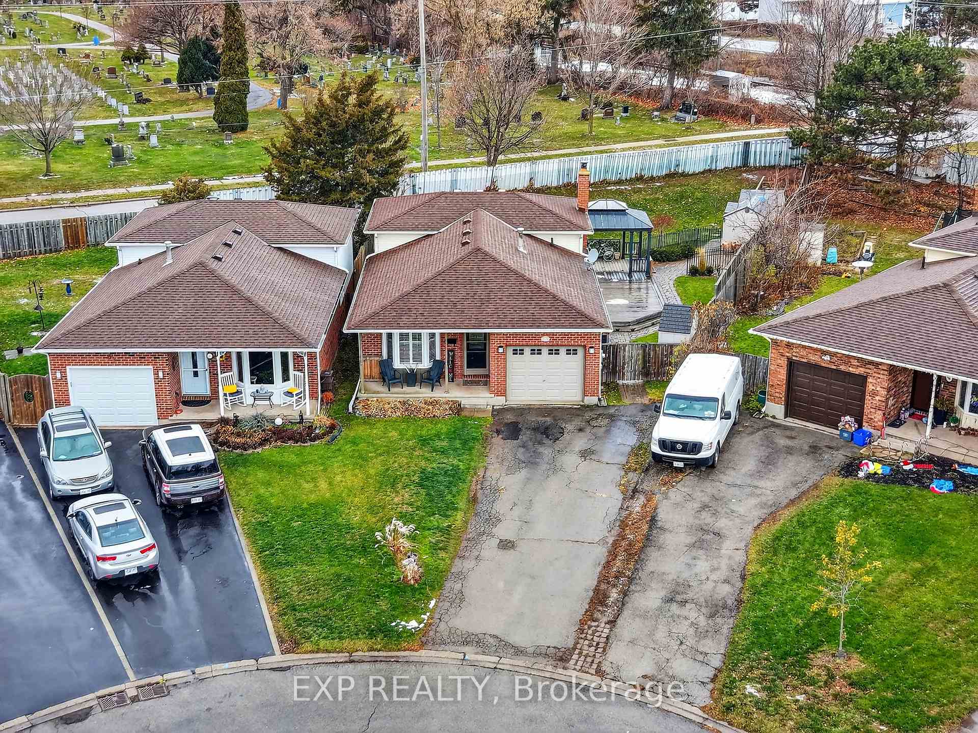 Photo 32 of 90 Sandra Crescent, Grimsby, Grimsby East — HOMEH