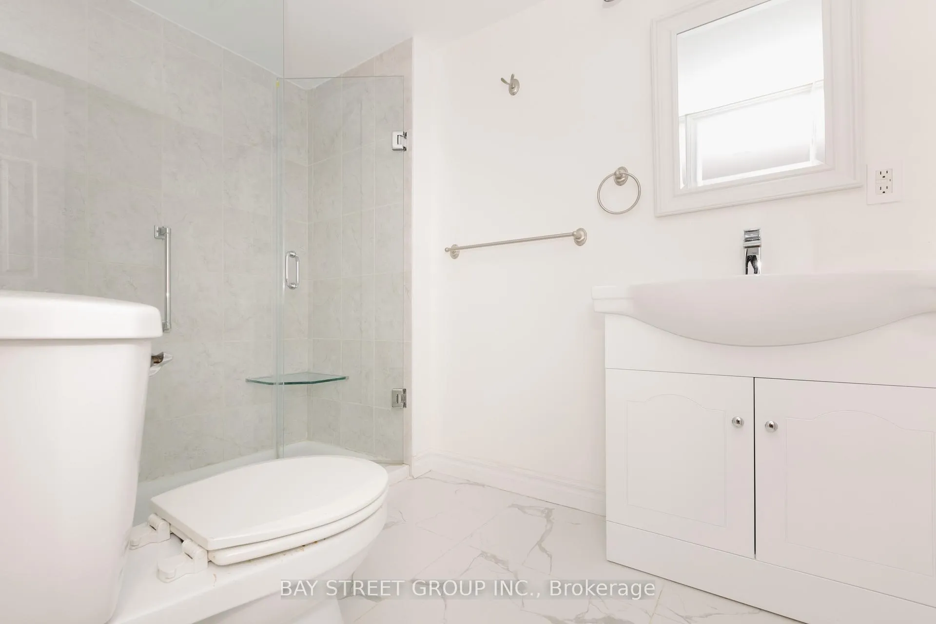 Photo 18 of 16 Honeybourne Crescent, Markham, Bullock — HOMEH