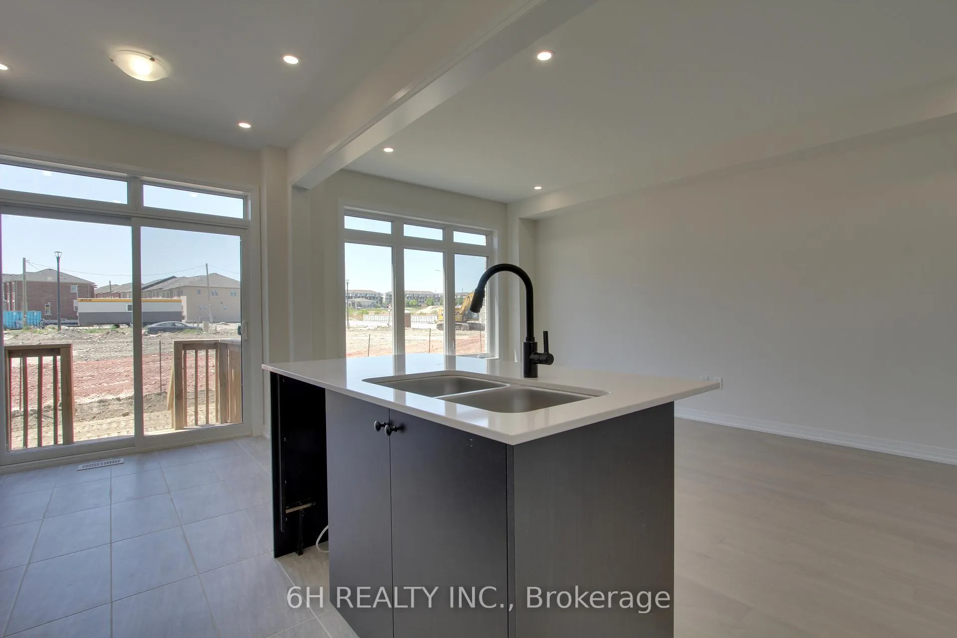 Photo 16 of 2612 Hibiscus Drive, Pickering, Rural Pickering — HOMEH